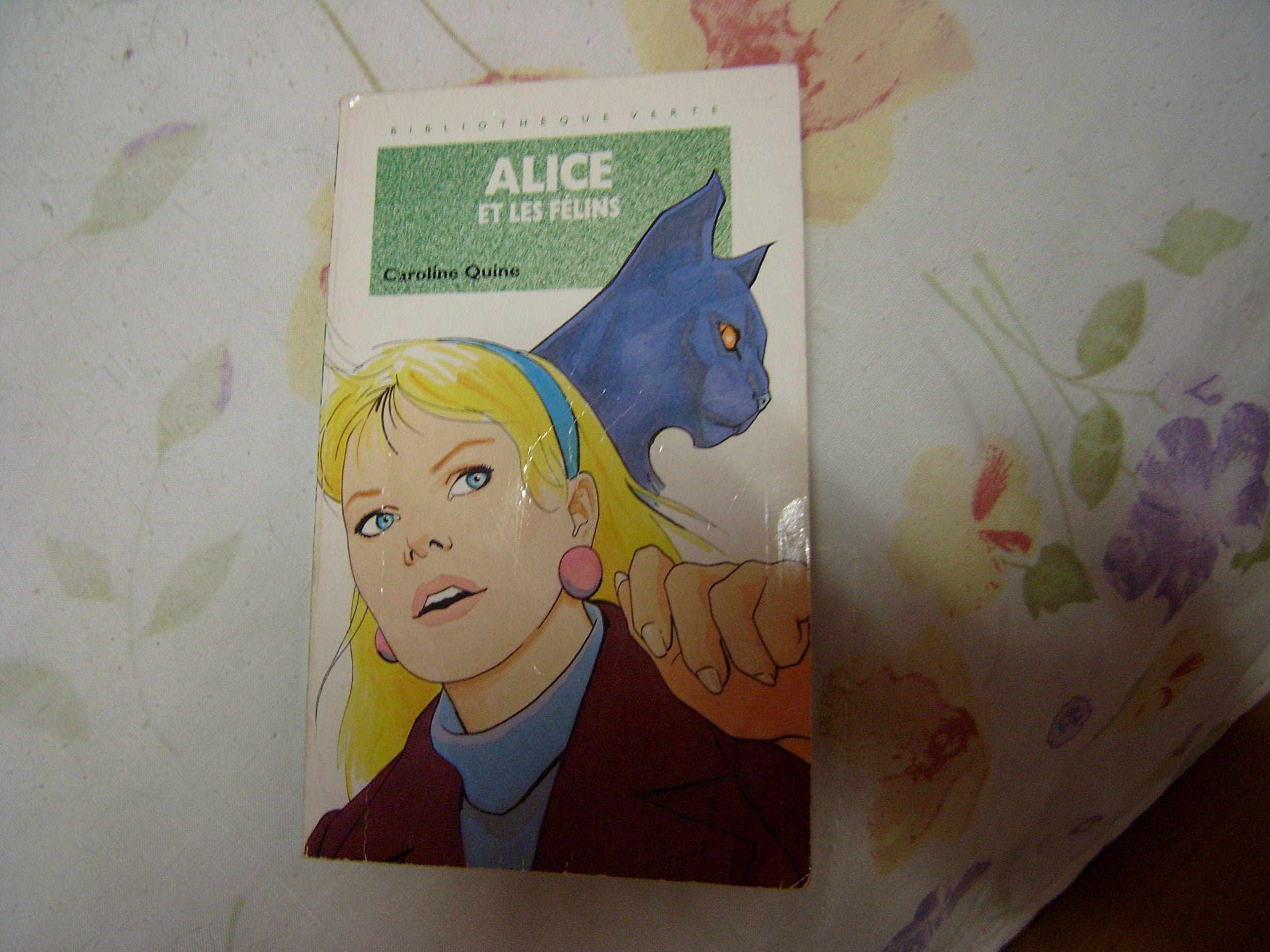 Alice et les félins book