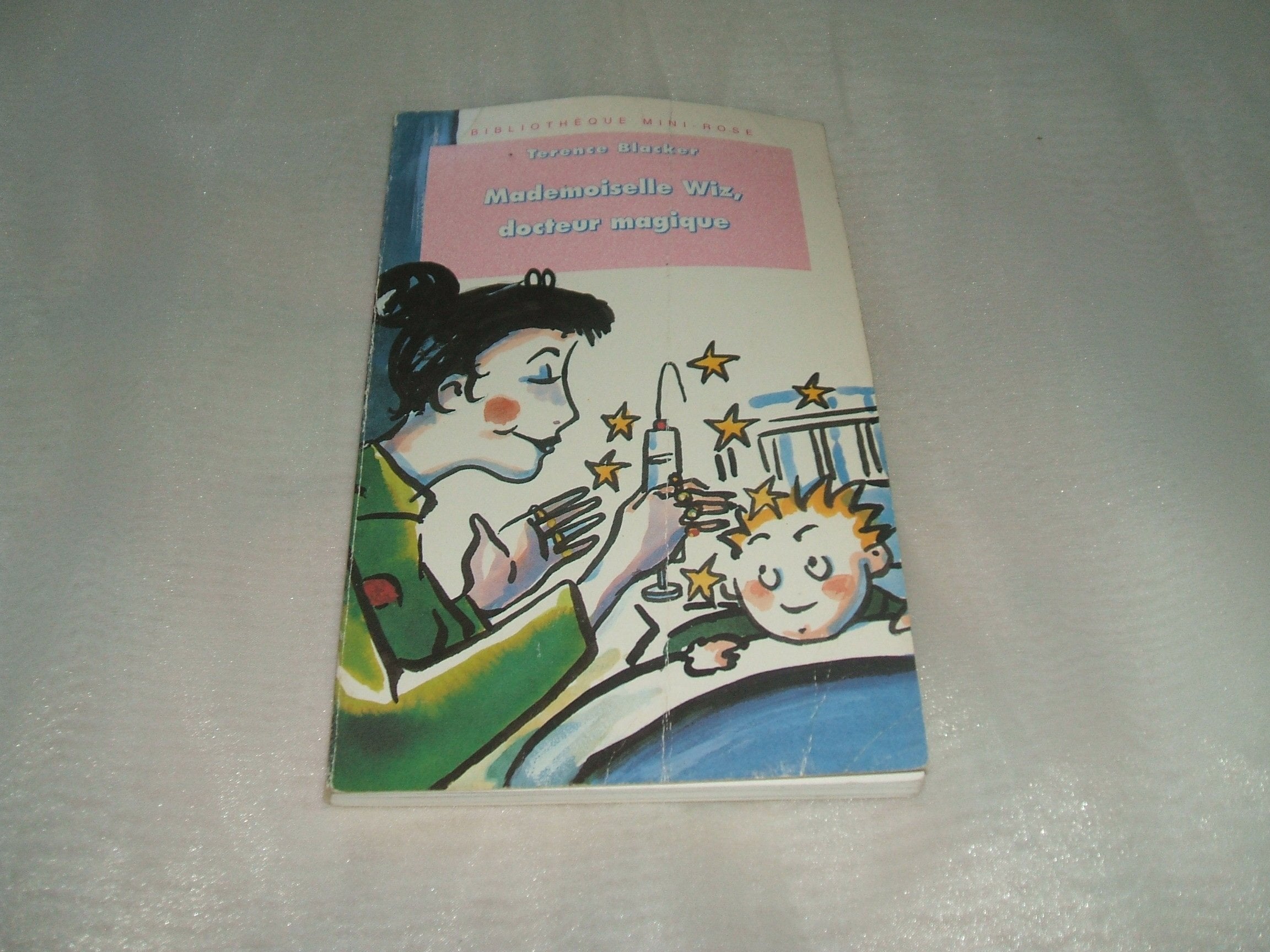 Mademoiselle Wiz, docteur magique book