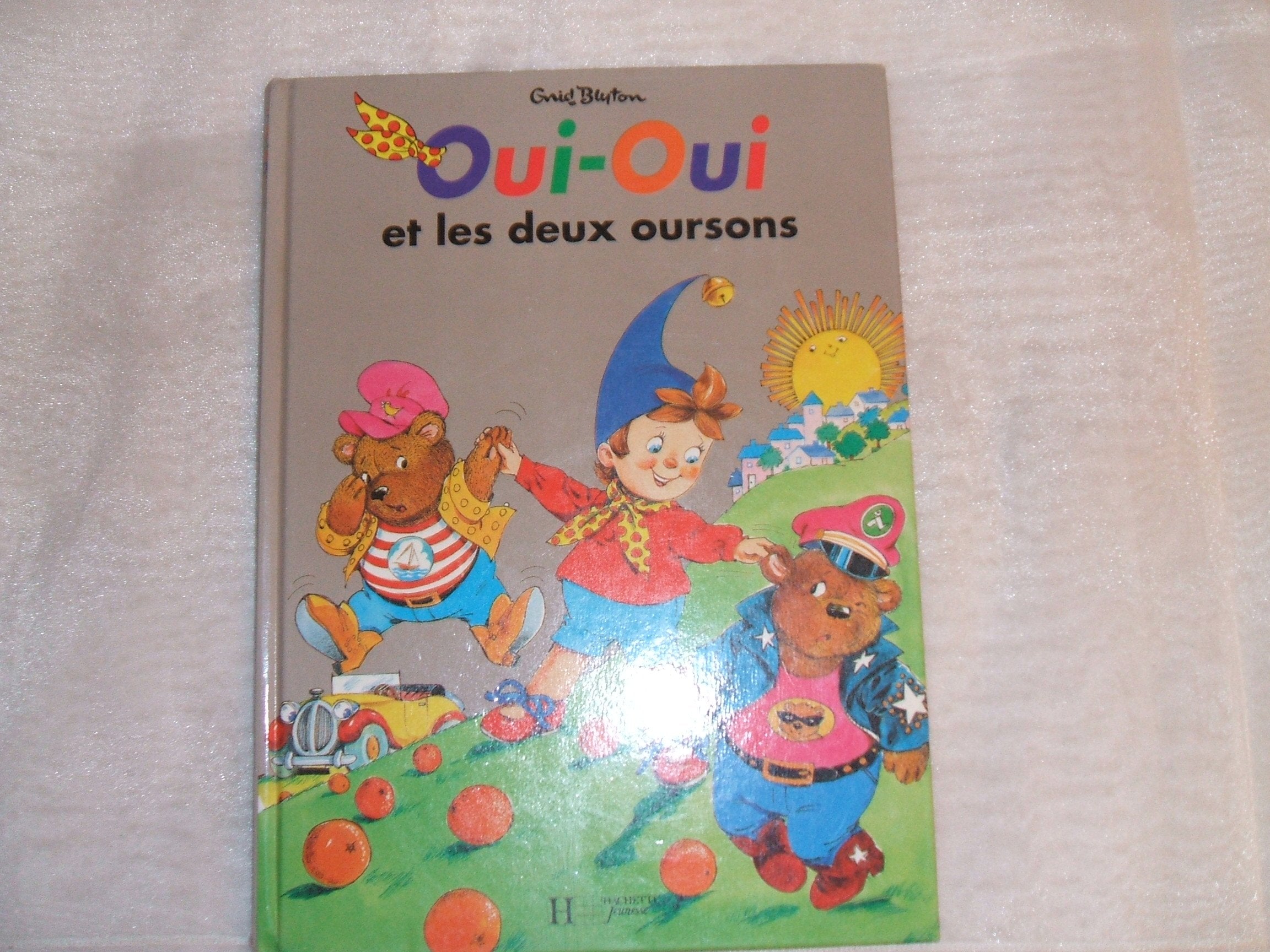 Oui-Oui et les deux oursons Books