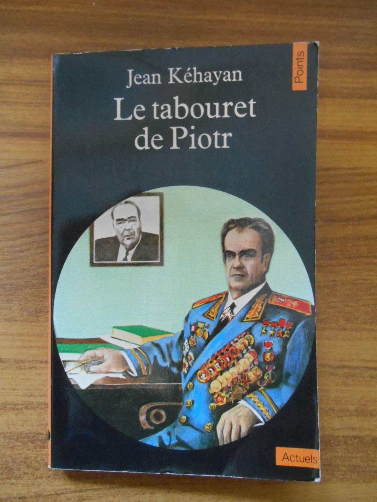 Le Tabouret de Piotr Books