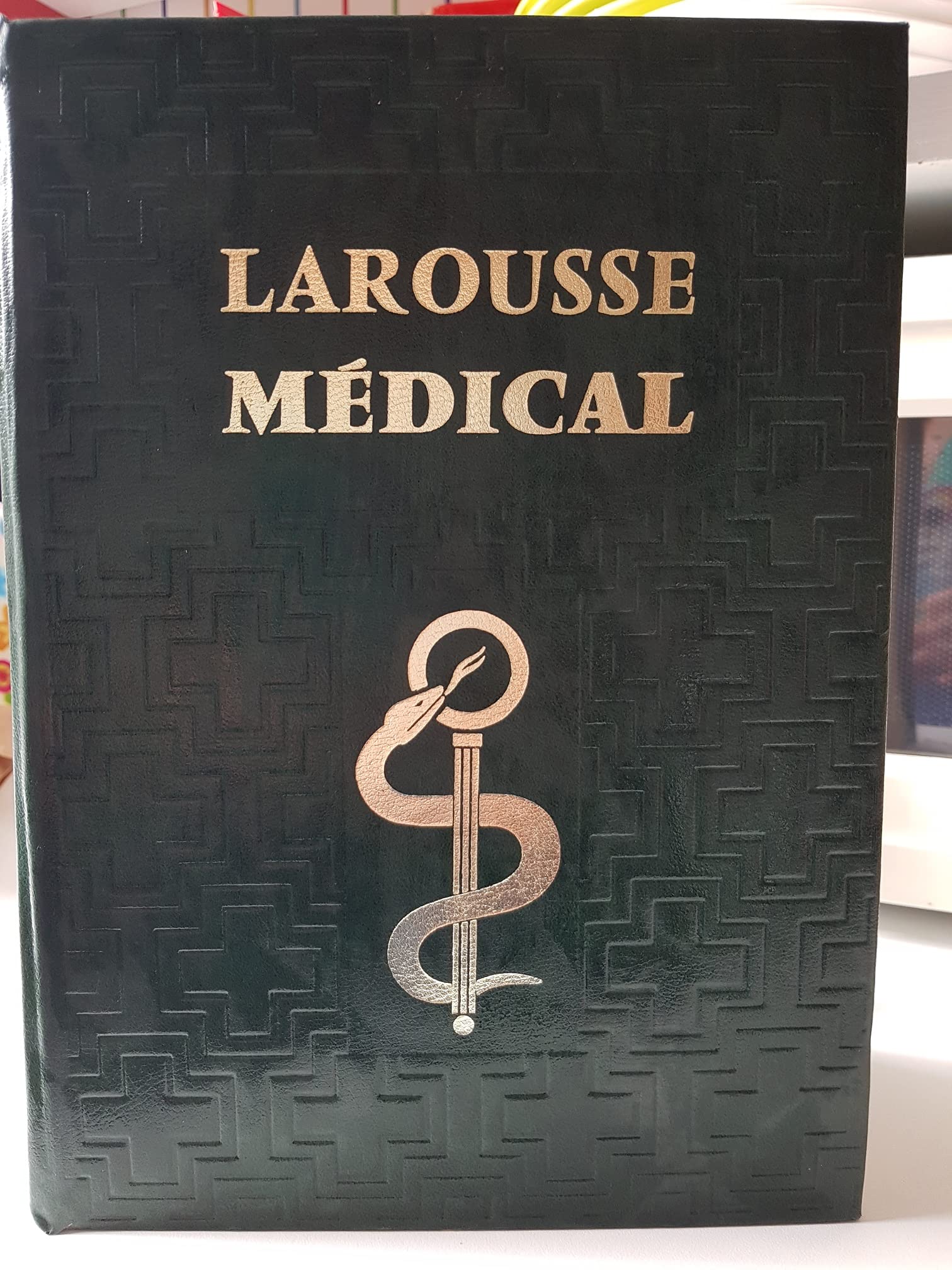 Larousse medical Books