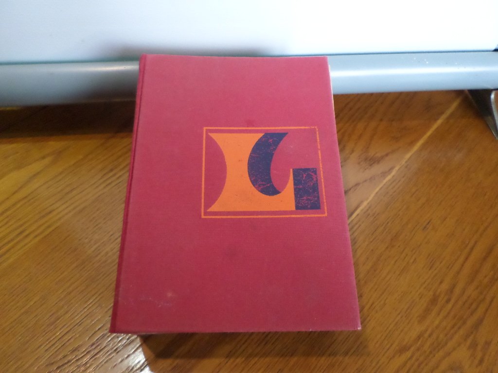 Petit Larousse Illustre 1979 Books