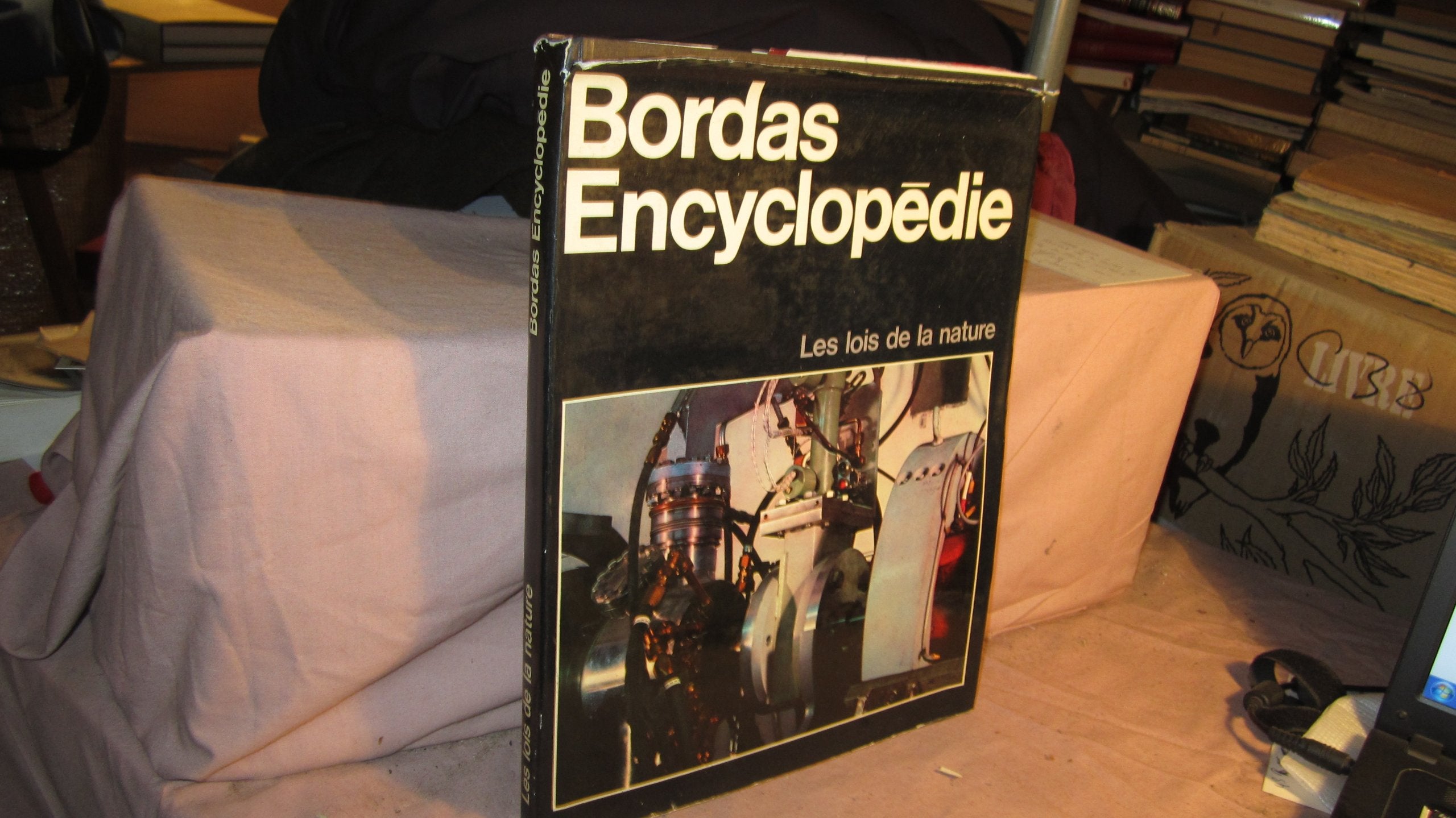 Les Lois de la nature (Bordas encyclopedie) (French Edition) Books