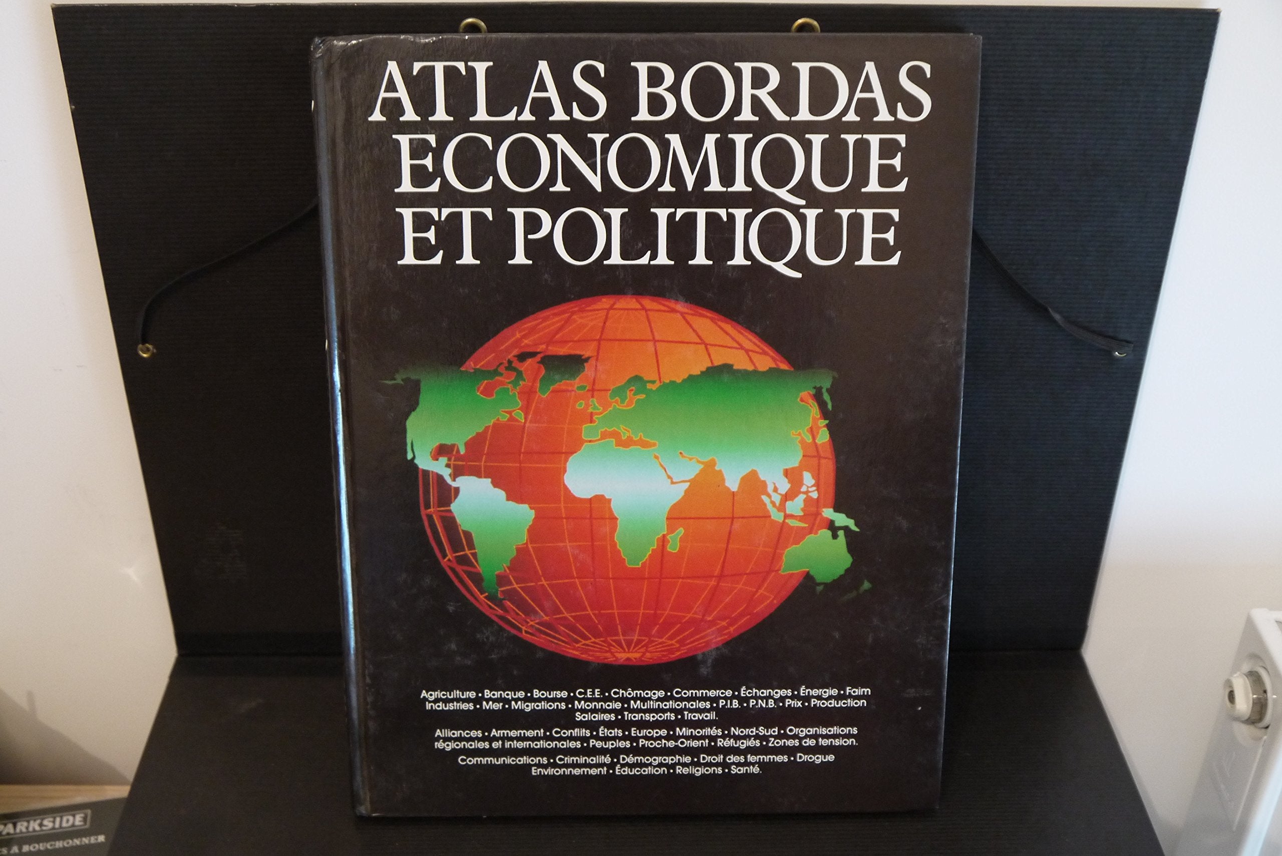ATLAS ECONOMIQ.POLIT.NE (Ancienne Edition) book
