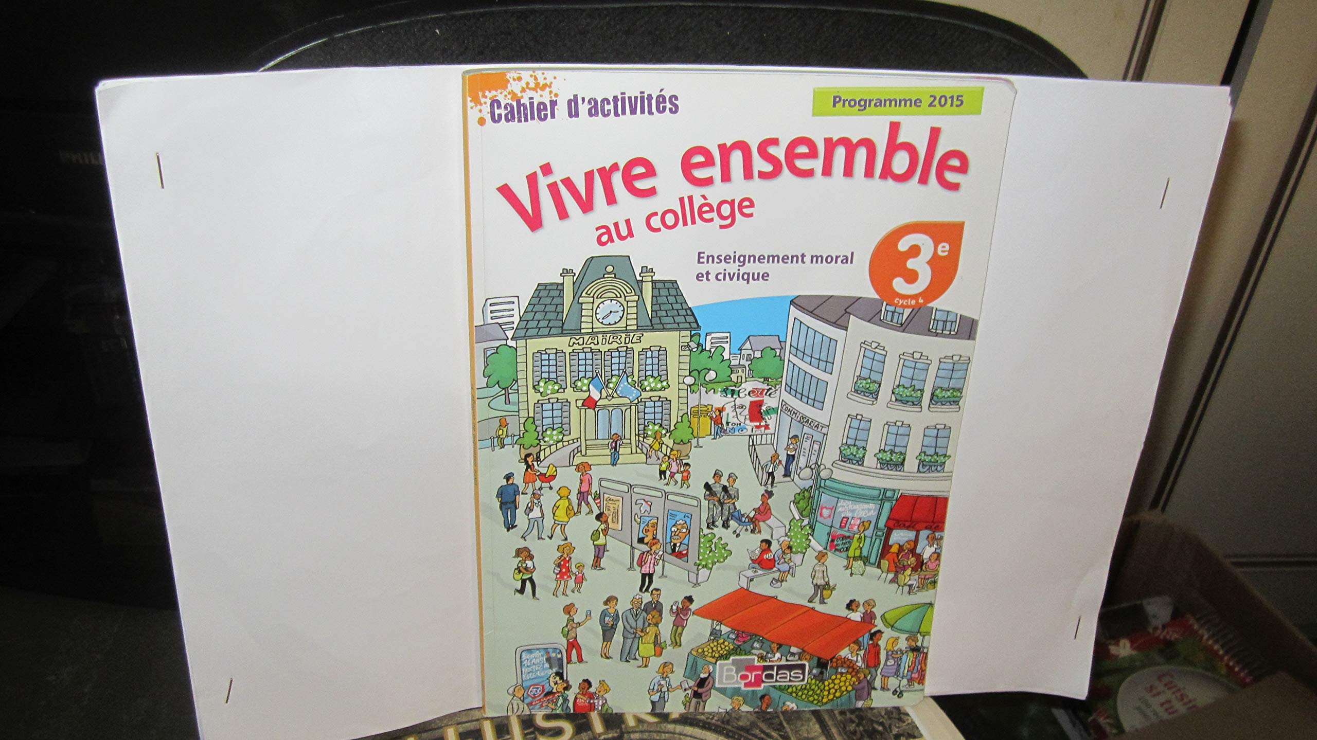 Enseignement moral et civique 3e book