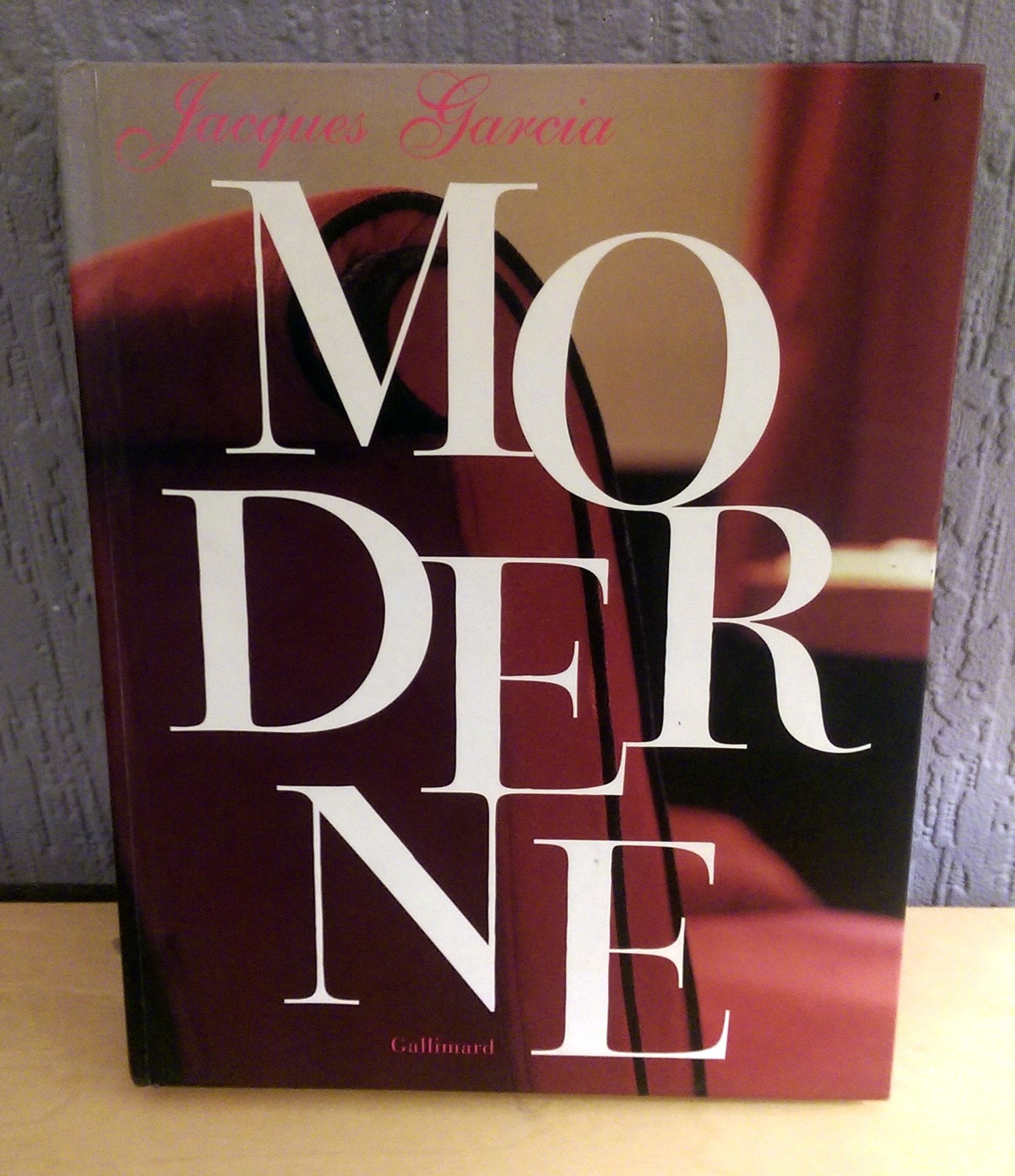 Moderne (bilingue français/anglais) (Ancien Prix éditeur : 45 euros) book