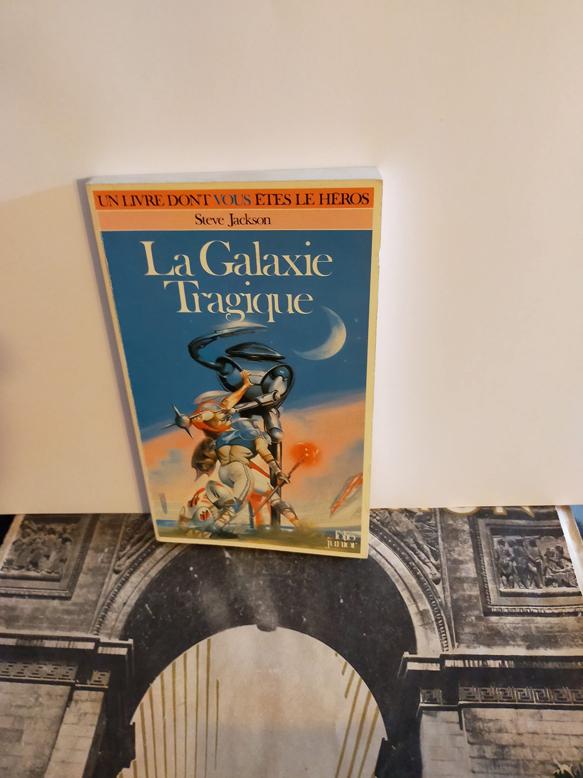 La Galaxie tragique : livre-jeu book