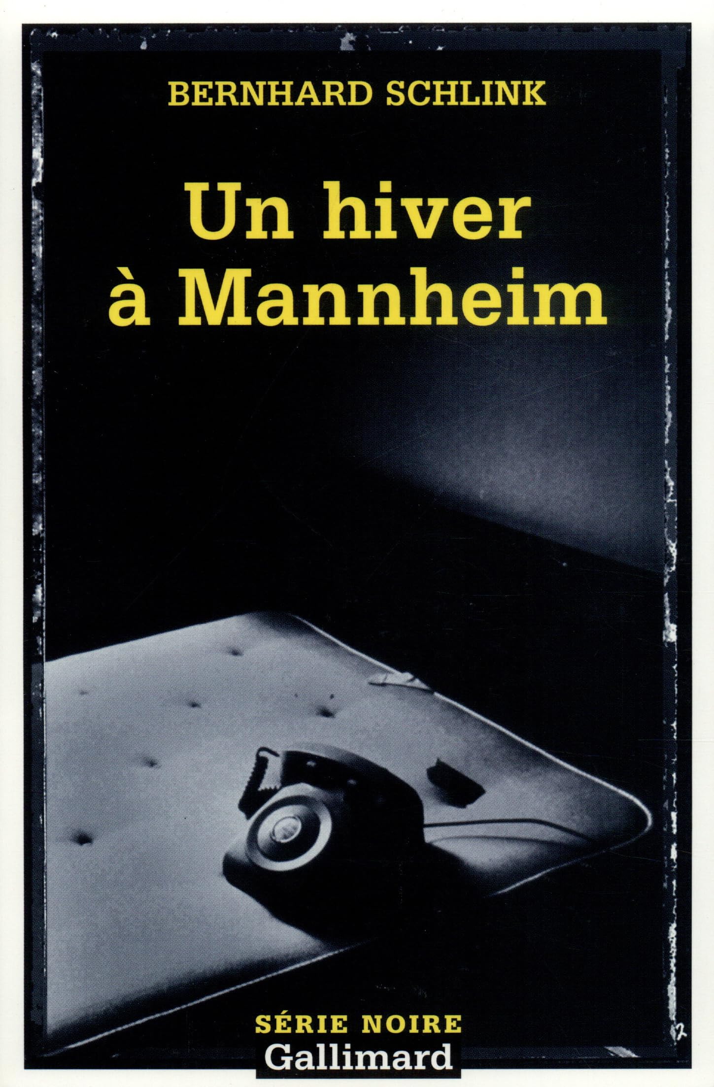 UN HIVER A MANNHEIM Contemporary literature Books