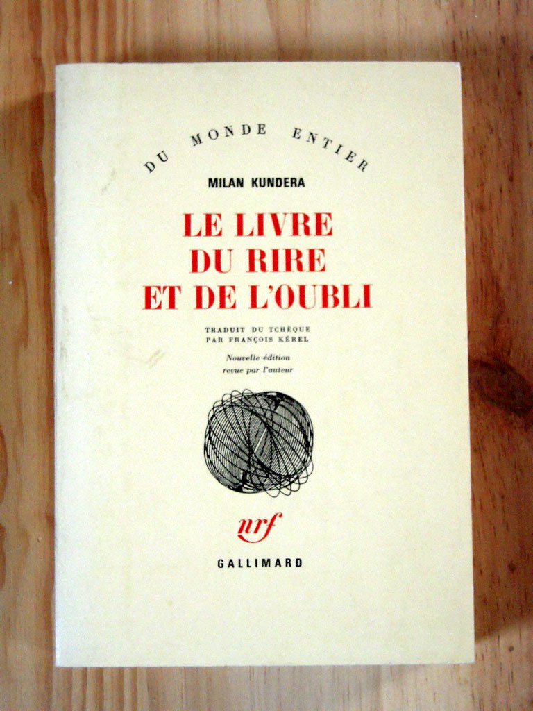 Le Livre du rire et de l'oubli Books