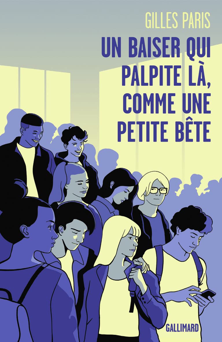 UN BAISER QUI PALPITE LA, COMME UNE PETITE BETE book