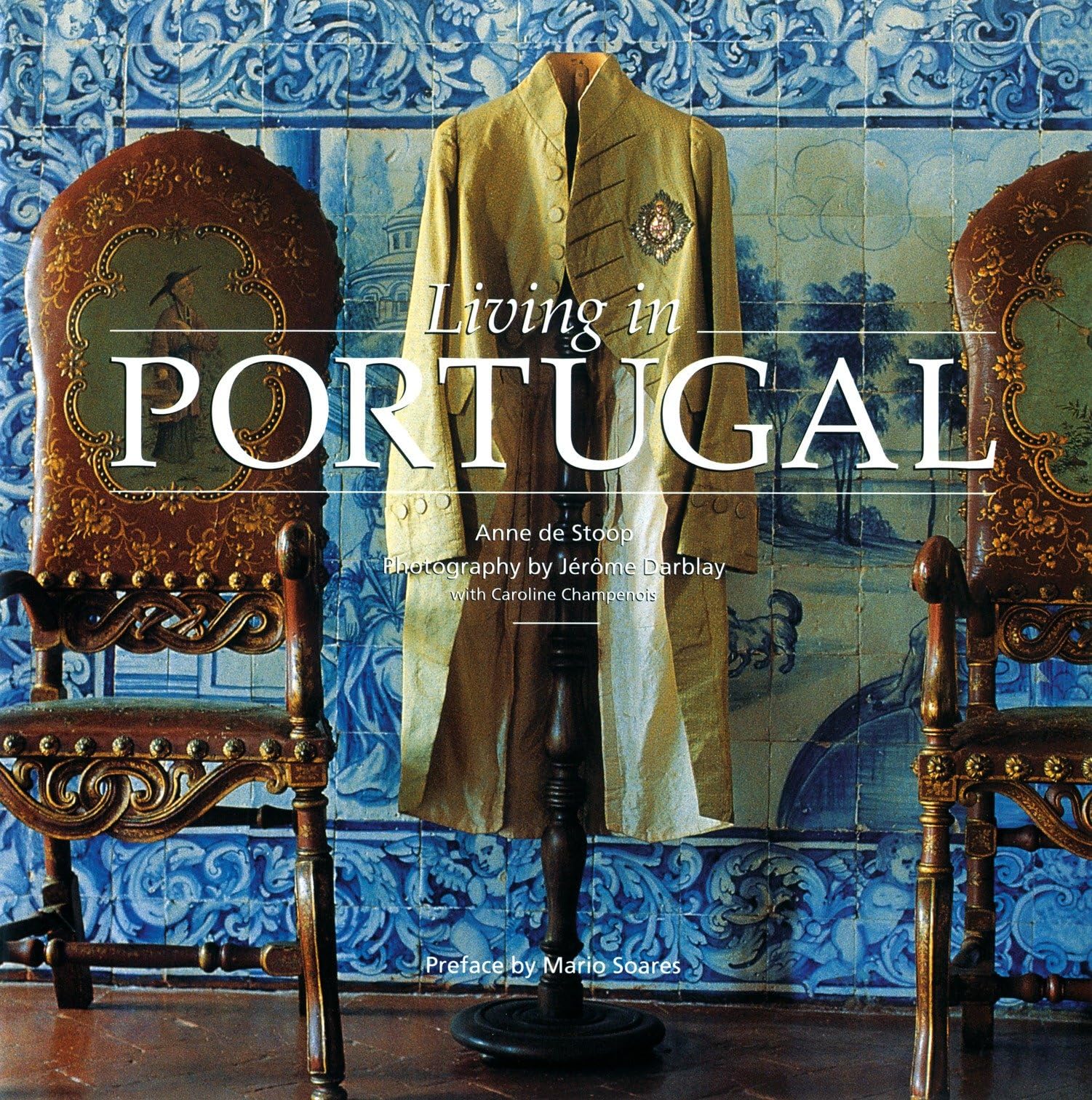Living in Portugal (Living in..... Series) Architecture