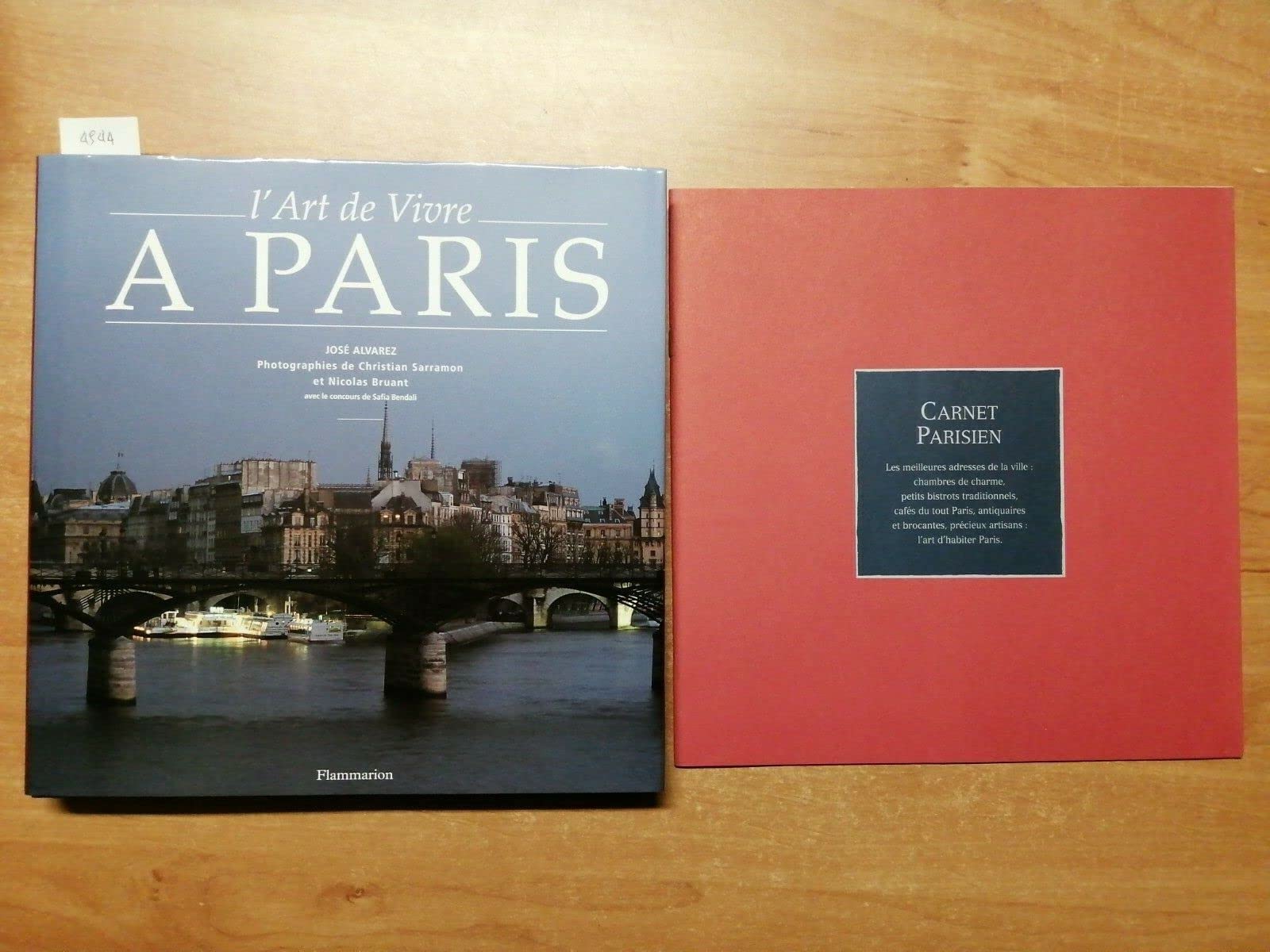L'Art De Vivre a Paris: POUR INFO : TITRE ANGLAIS = FA3621 Film, Art & Culture