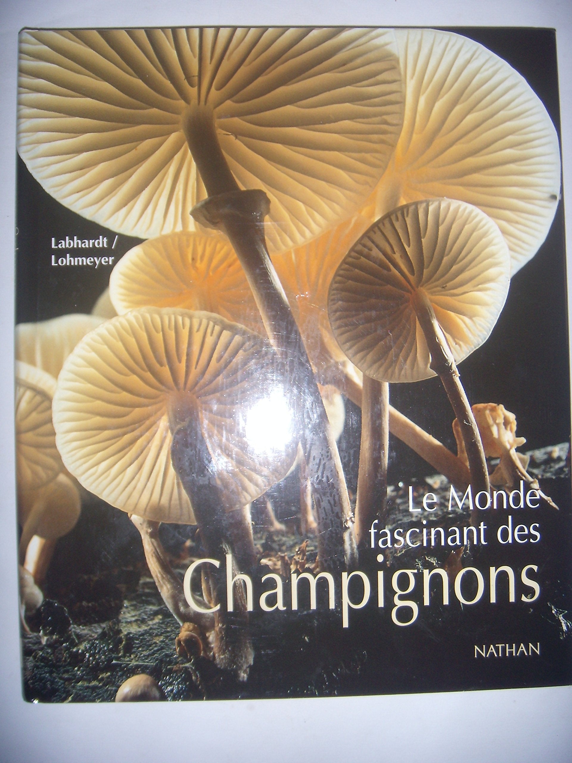 Le Monde fascinant des Champignons Books