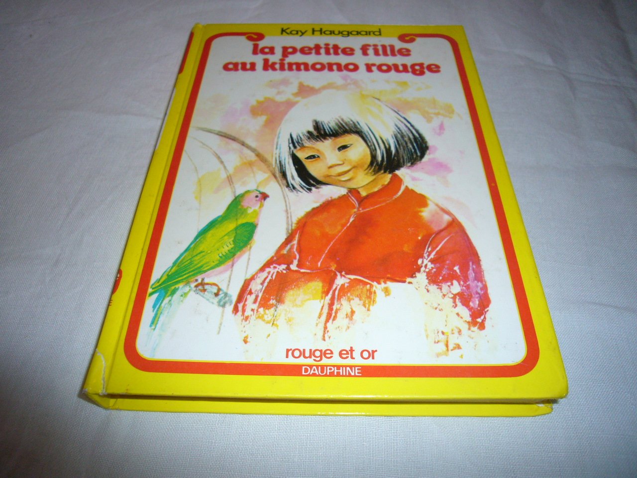 La petite fille au kimono rouge (Bibrouor) Books