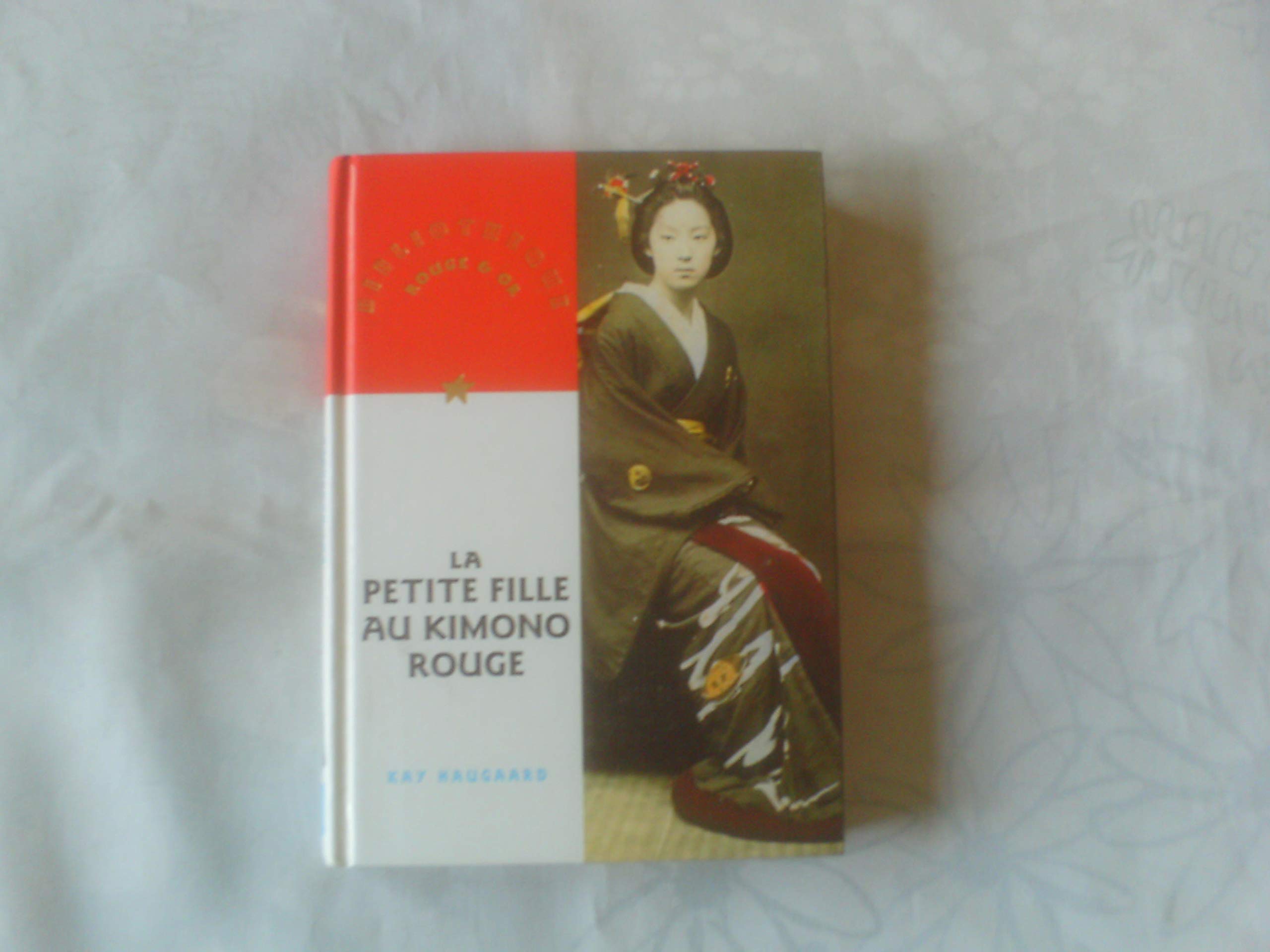 La petite fille au kimono rouge Books