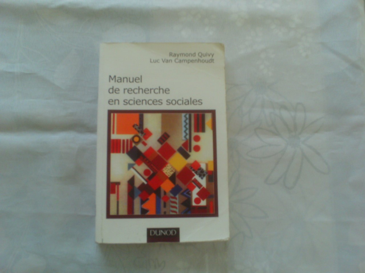 Manuel de recherche en sciences sociales book