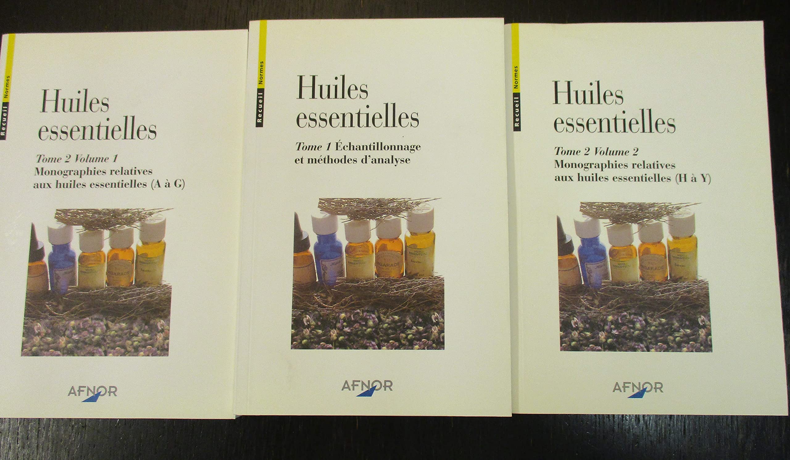 Huiles essentielles: Recueil, normes book