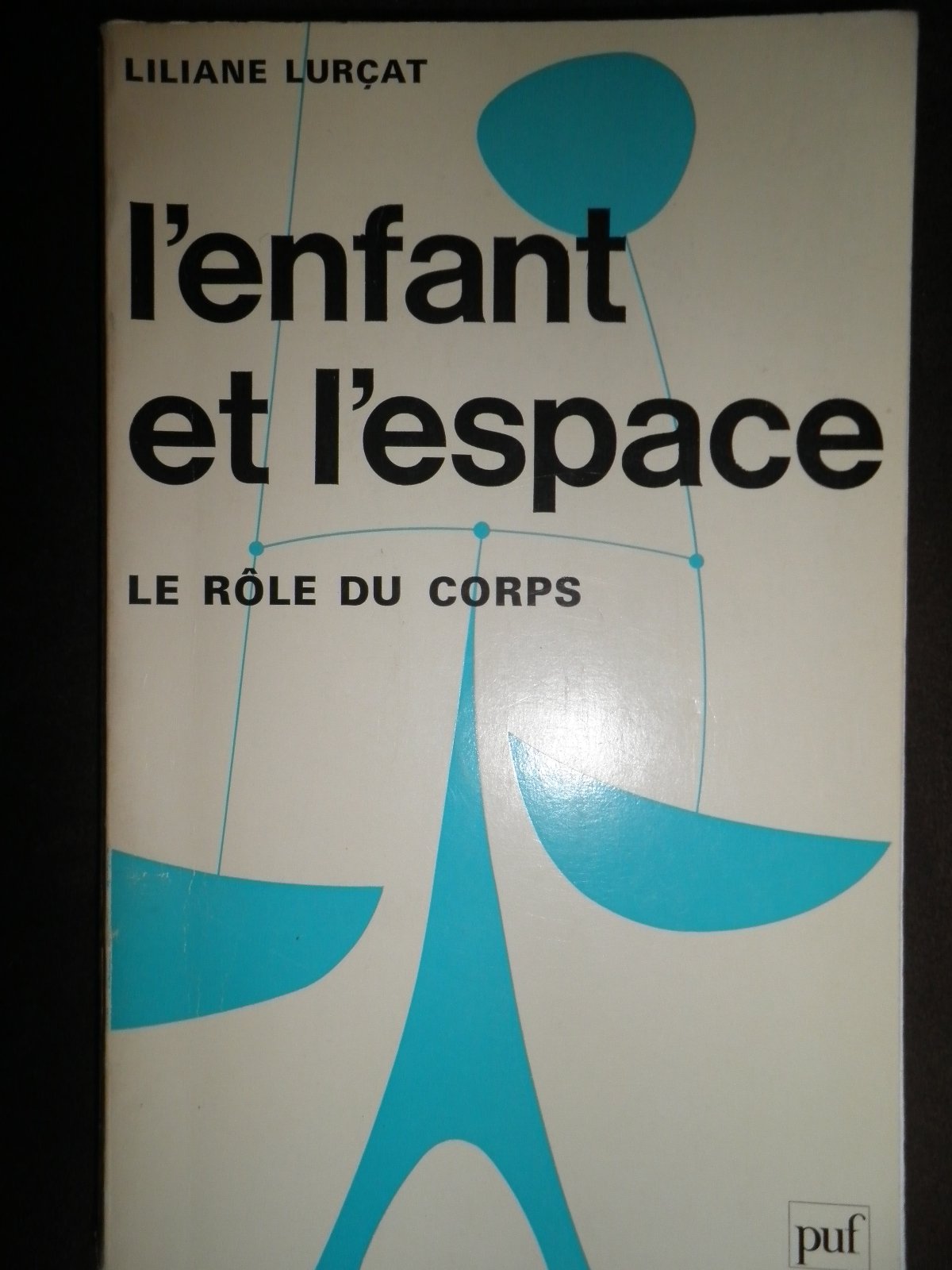 L'Enfant et l'espace : le rôle du corps book