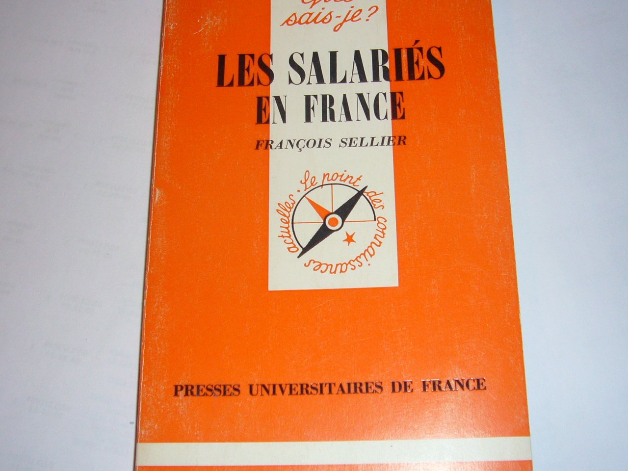 Les Salariés en France depuis cent ans book
