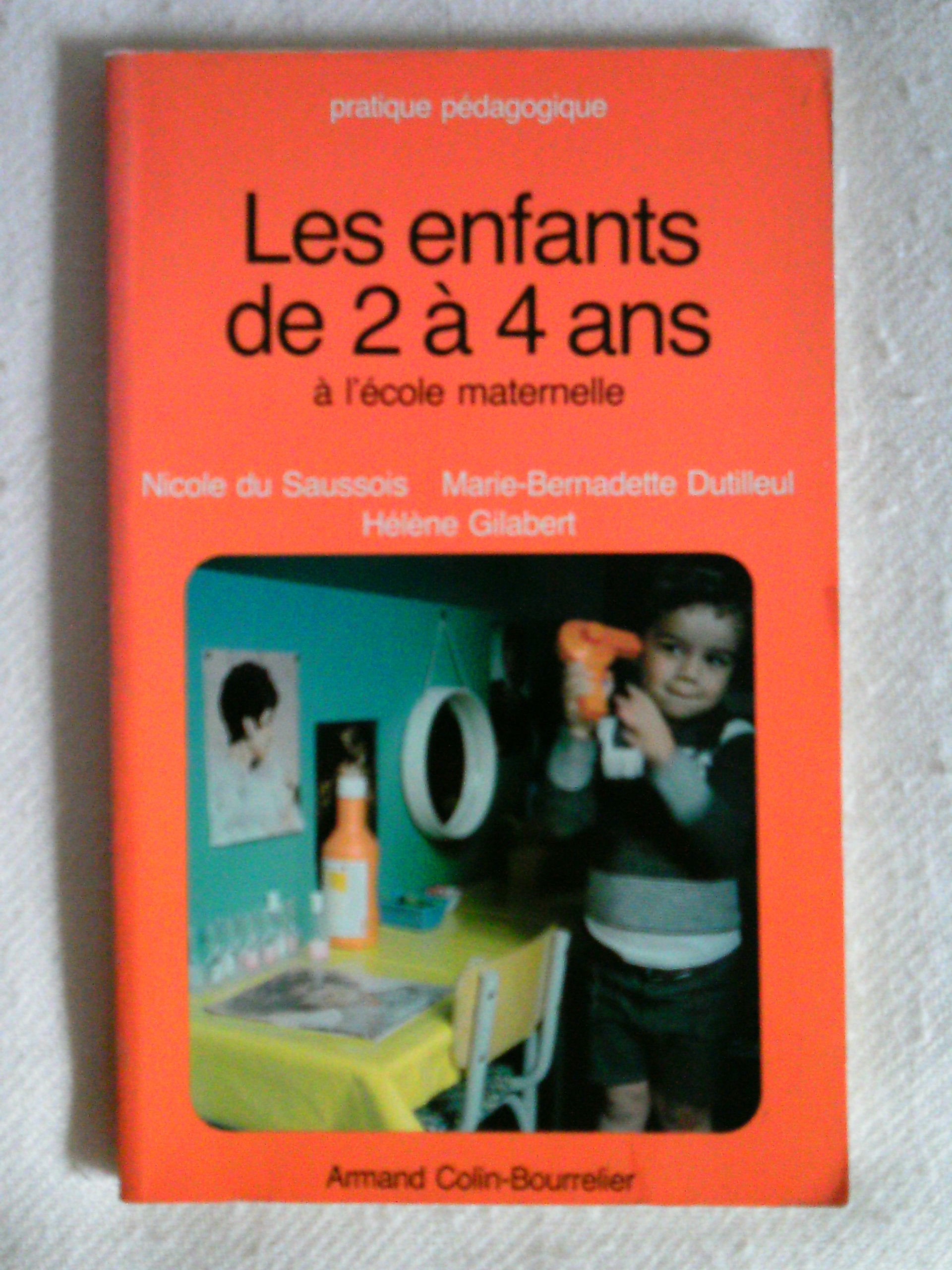 Les Enfants de 2 à 4 ans à l'école maternelle book