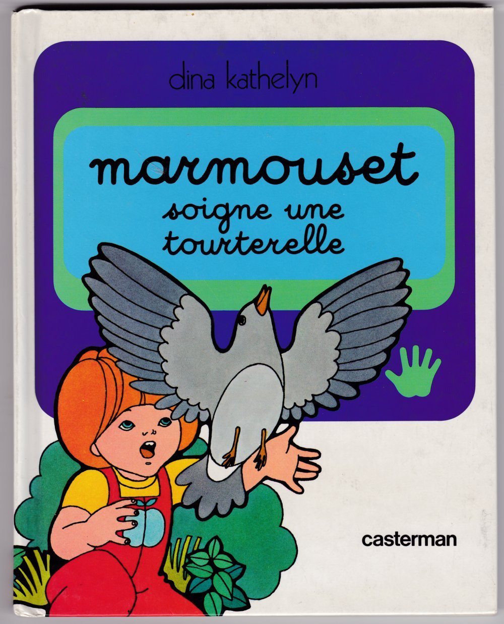 Marmouset soigne une tourterelle book