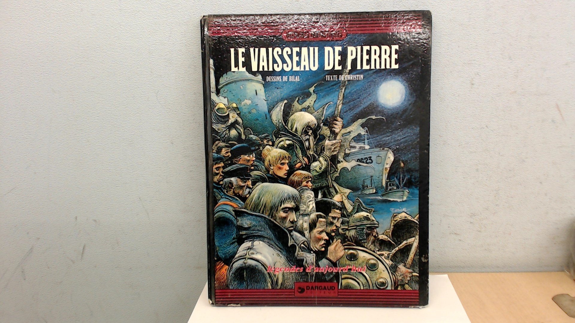 Le vaisseau de pierre (Dargaud Histoire) Books