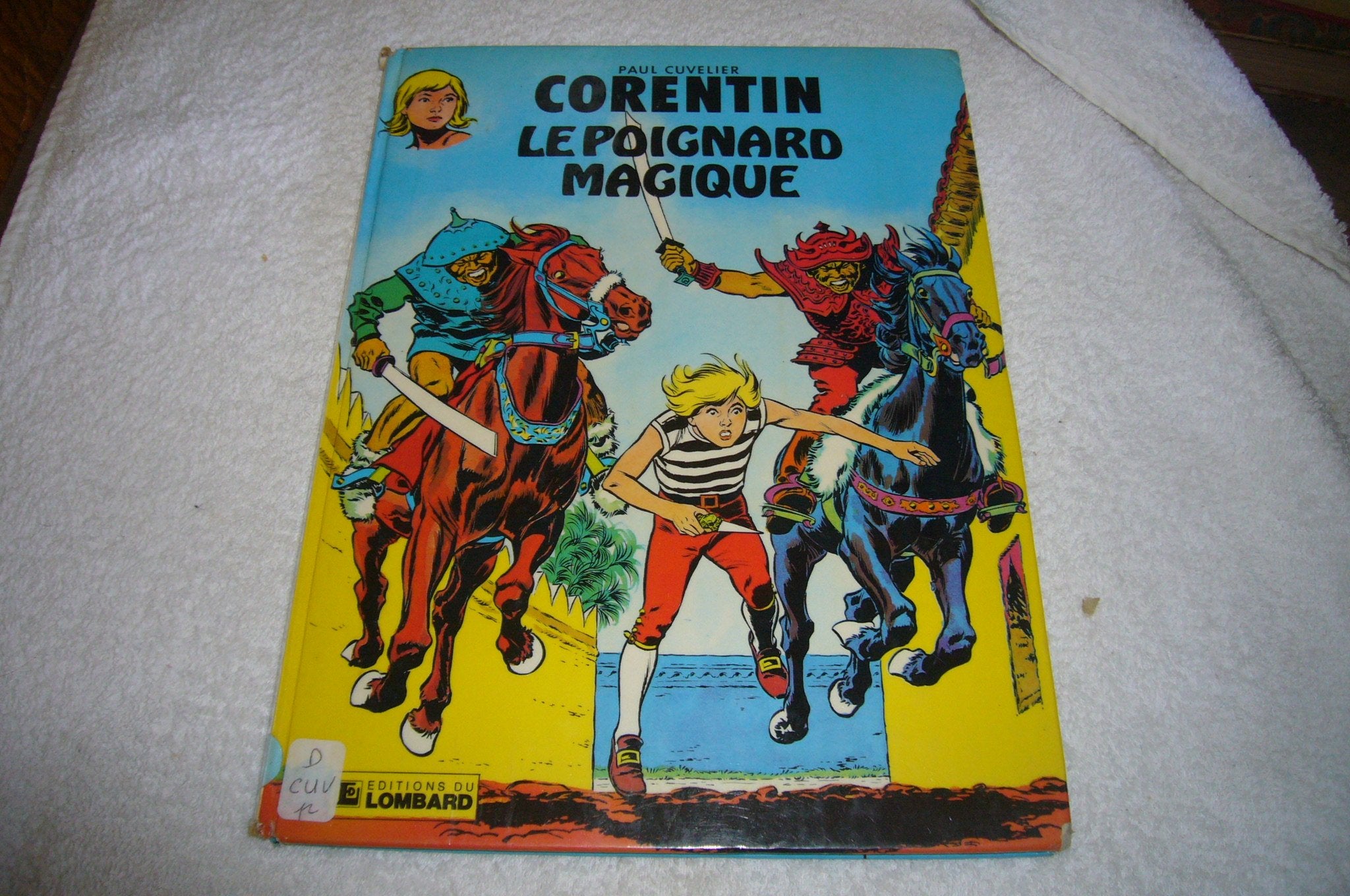 Le Poignard magique : Une histoire du journal Tintin (Corentin) book