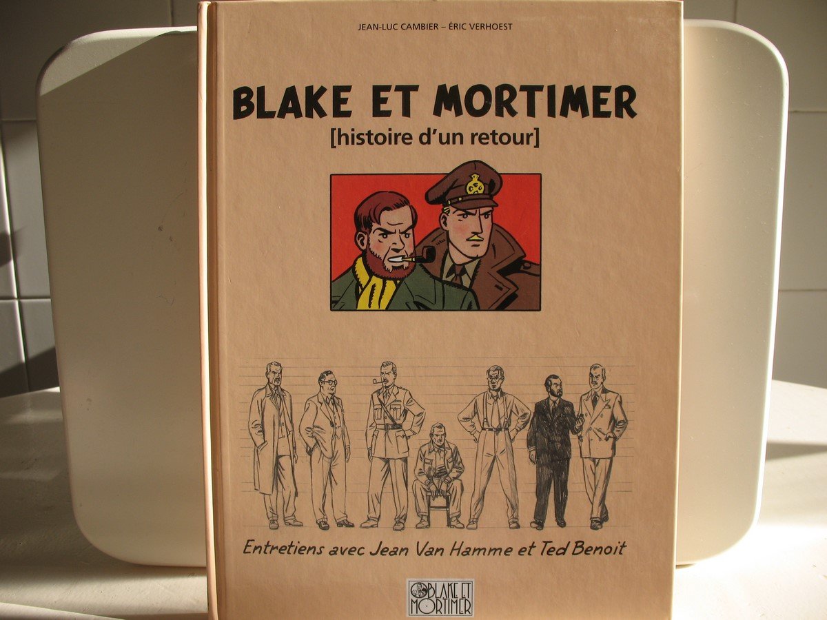 Blake et Mortimer : Histoire d'un retour book