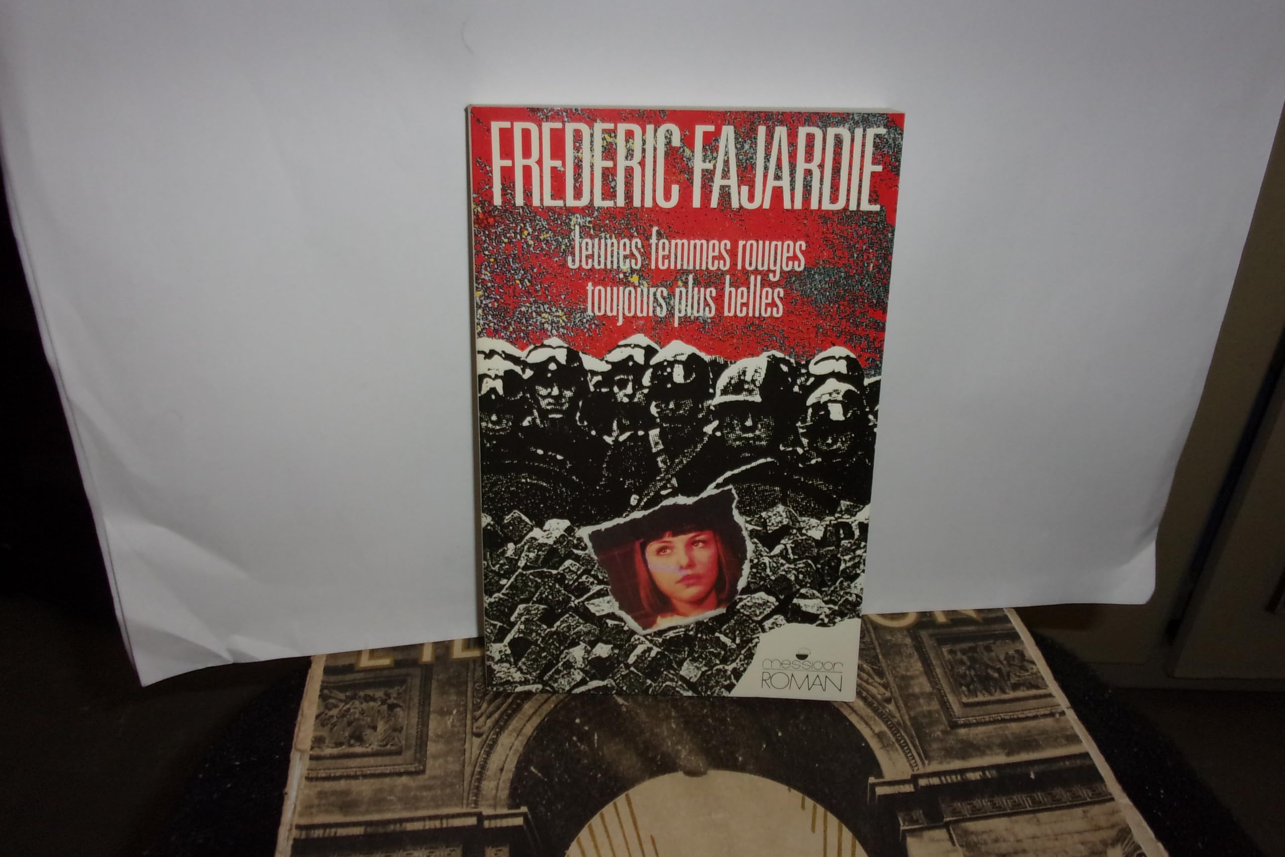 Jeunes femmes rouges toujours plus belles Books