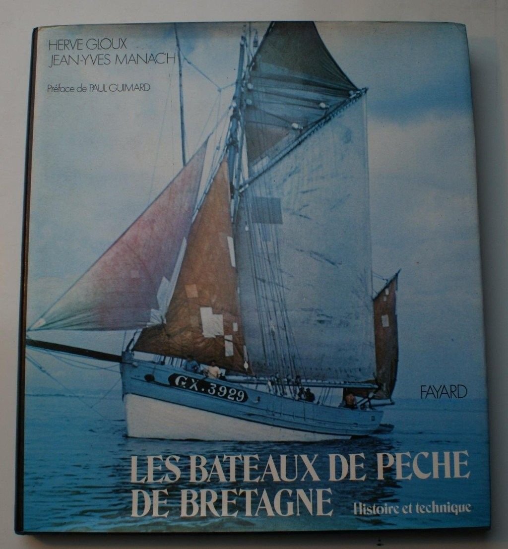 Les Bateaux de pêche de Bretagne : Histoire et technique Books