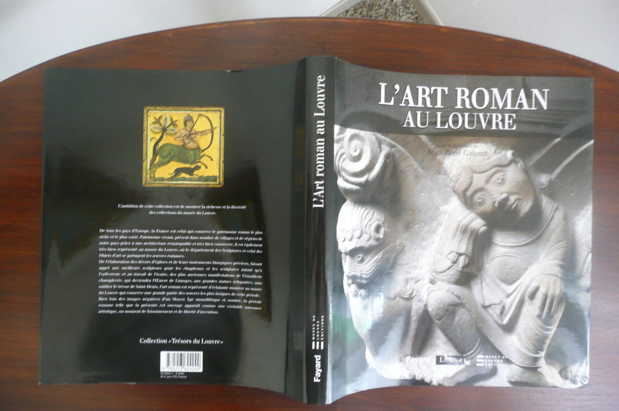 L'art roman au Louvre Books