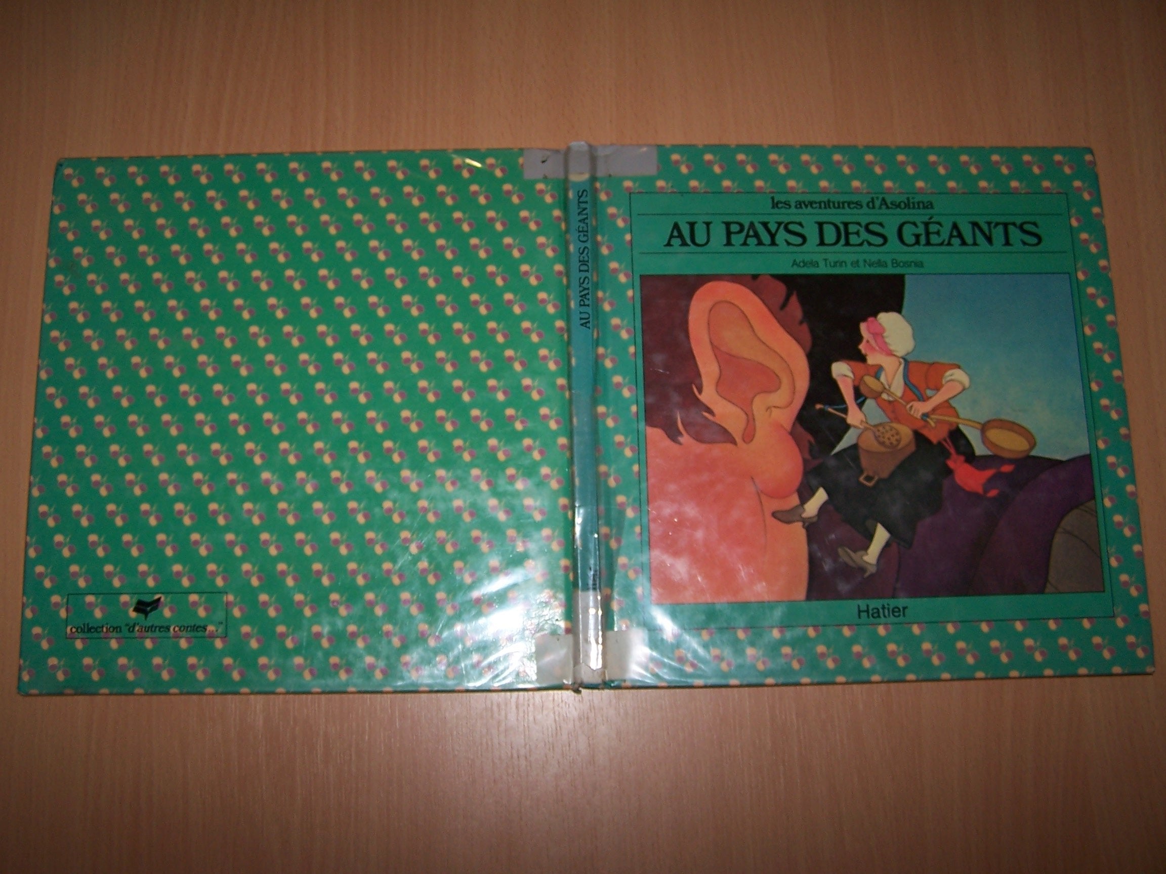 Au pays des géants (Les Aventures d'Asolina) Books
