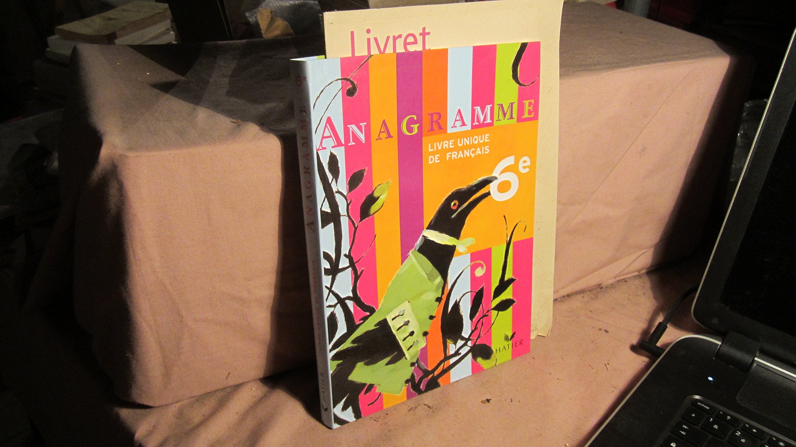 Anagramme Livre unique de Français 6e - Livre de l'élève Professional & Reference Books