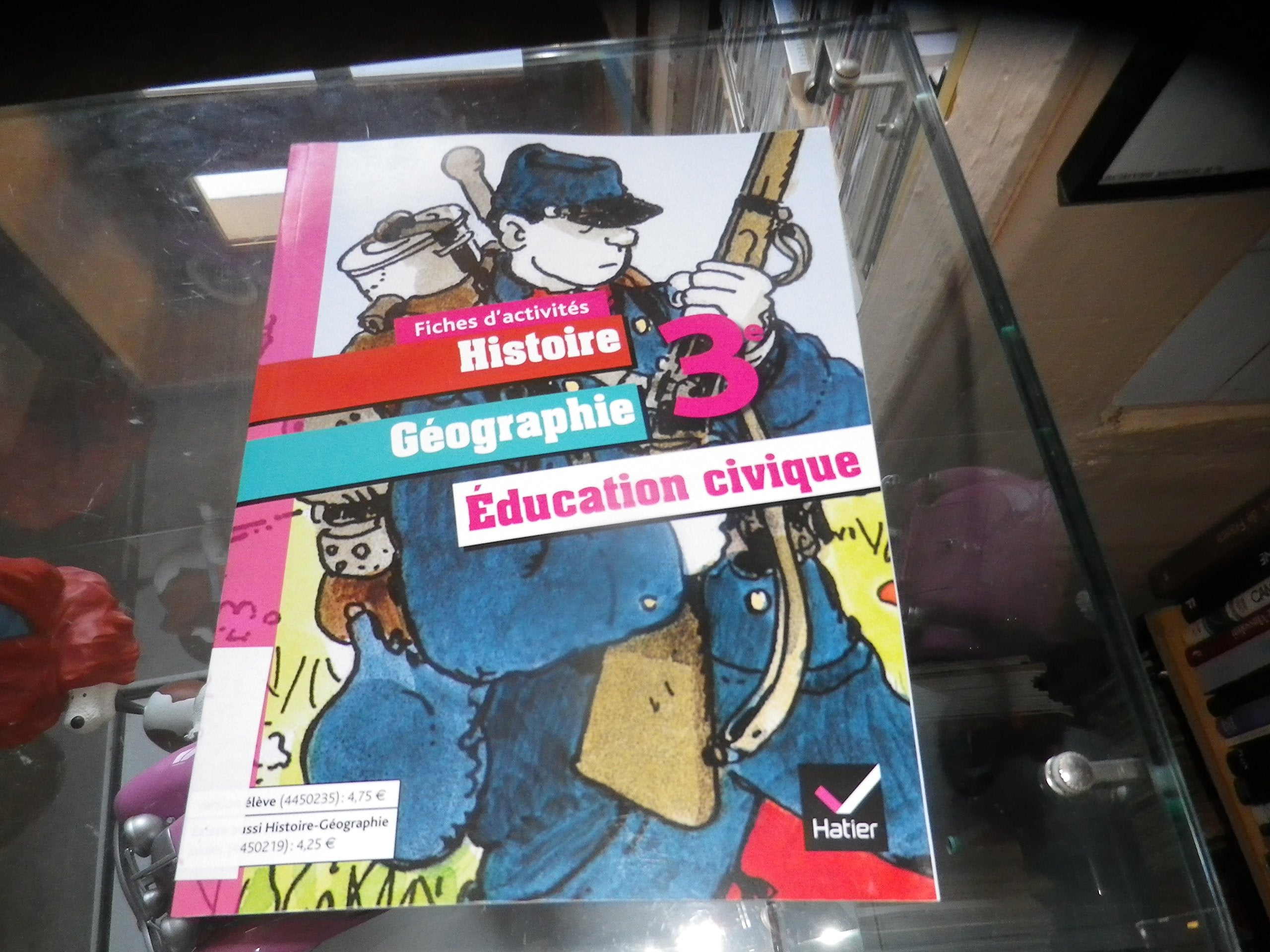 Histoire-Géographie Education civique 3e éd. 2012 - Fiches d'activités (Version enseignant corrigée) book