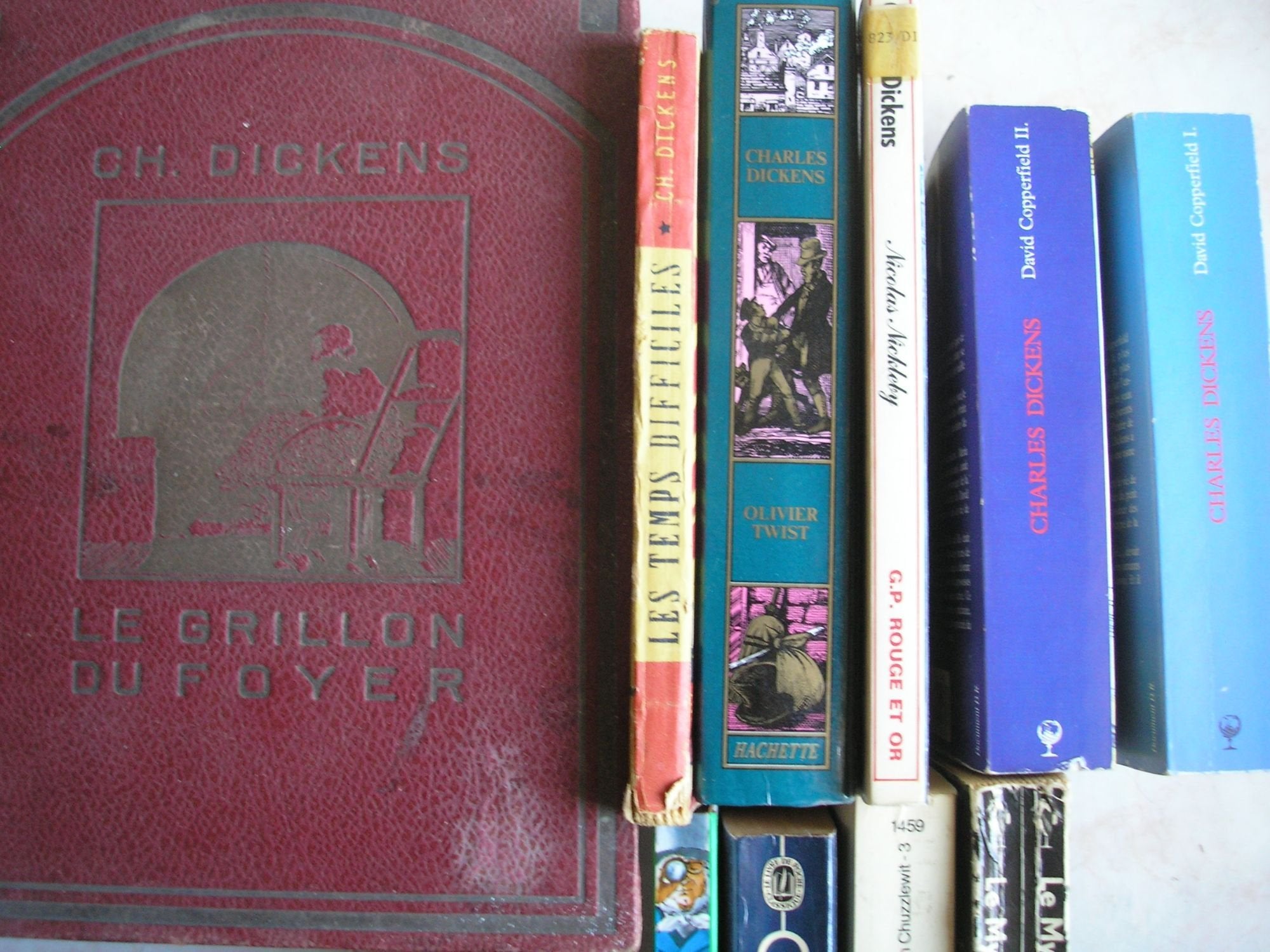 C. dickens - lot 10 livres : david copperfield tomes 1 et 2 - le mystere d'edwin drood - martin chuzzlewit tome 3 - de grandes espérances - les aventures de M. pickwick - oliver twist - nicolas nickleby - les temps difficiles - le grillon du foyer (4 g... book