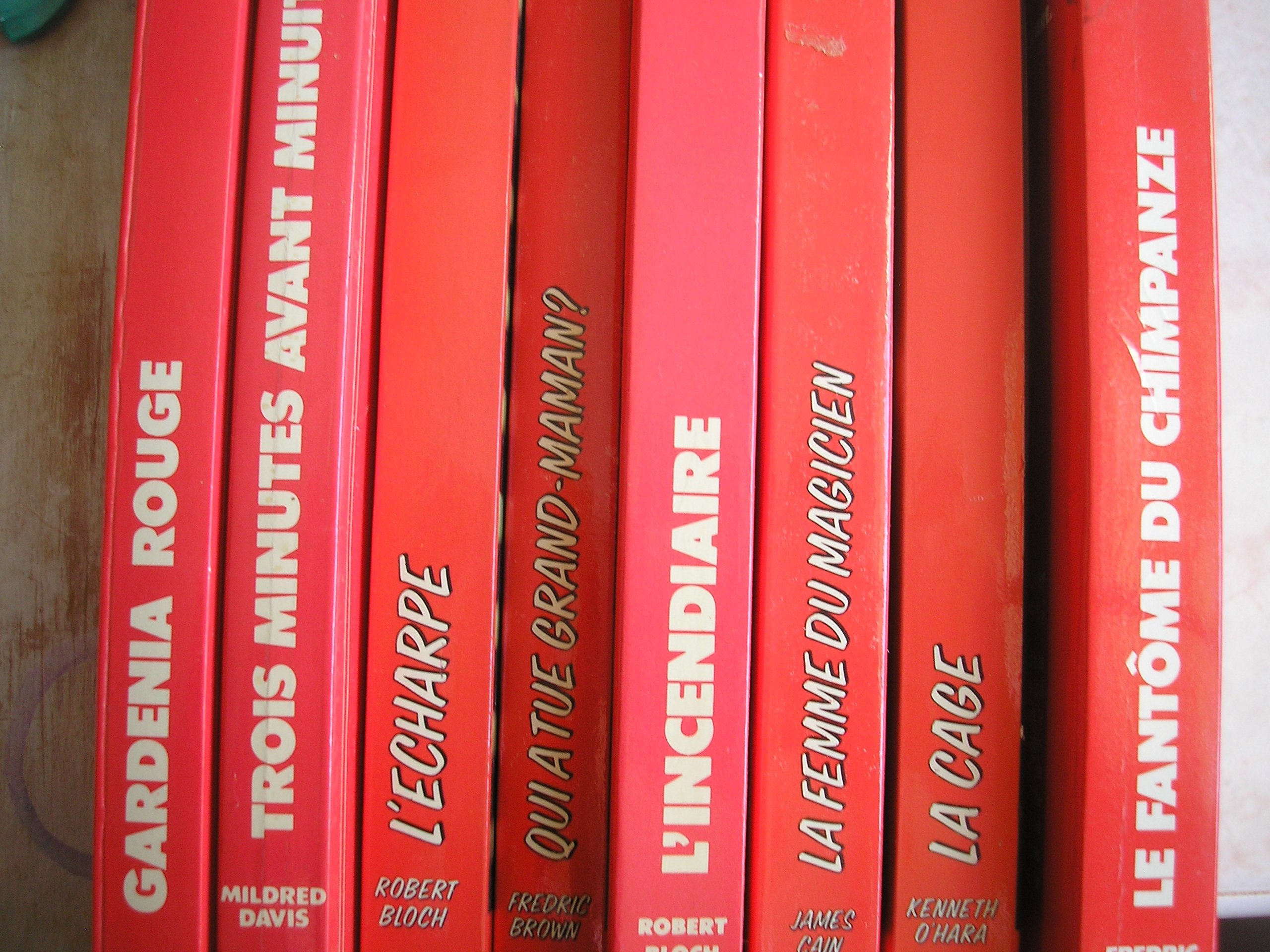 lot 8 livres collection red label : le fantome du chimpanze - la cage - la femme du magicien - l'incendiaire - qui a tué grand maman ? - l'echarpe - trois minutes avant minuit - gardenia rouge book