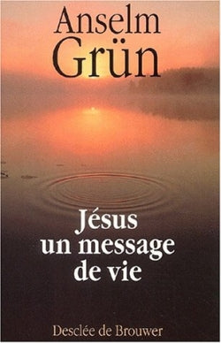 Jésus : un message de vie en cinquante images book