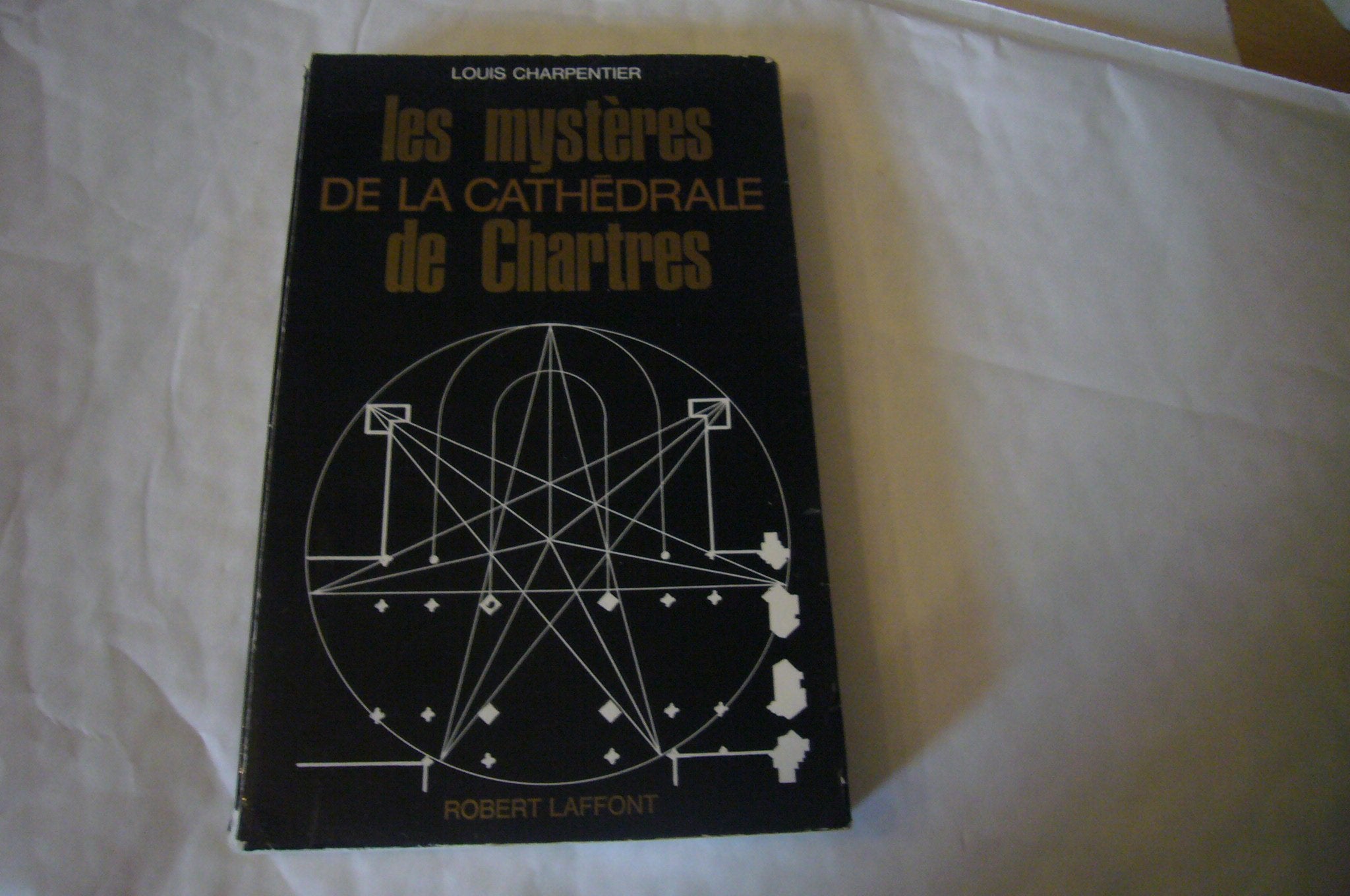 Les mystères de la cathédrale de Chartres Books