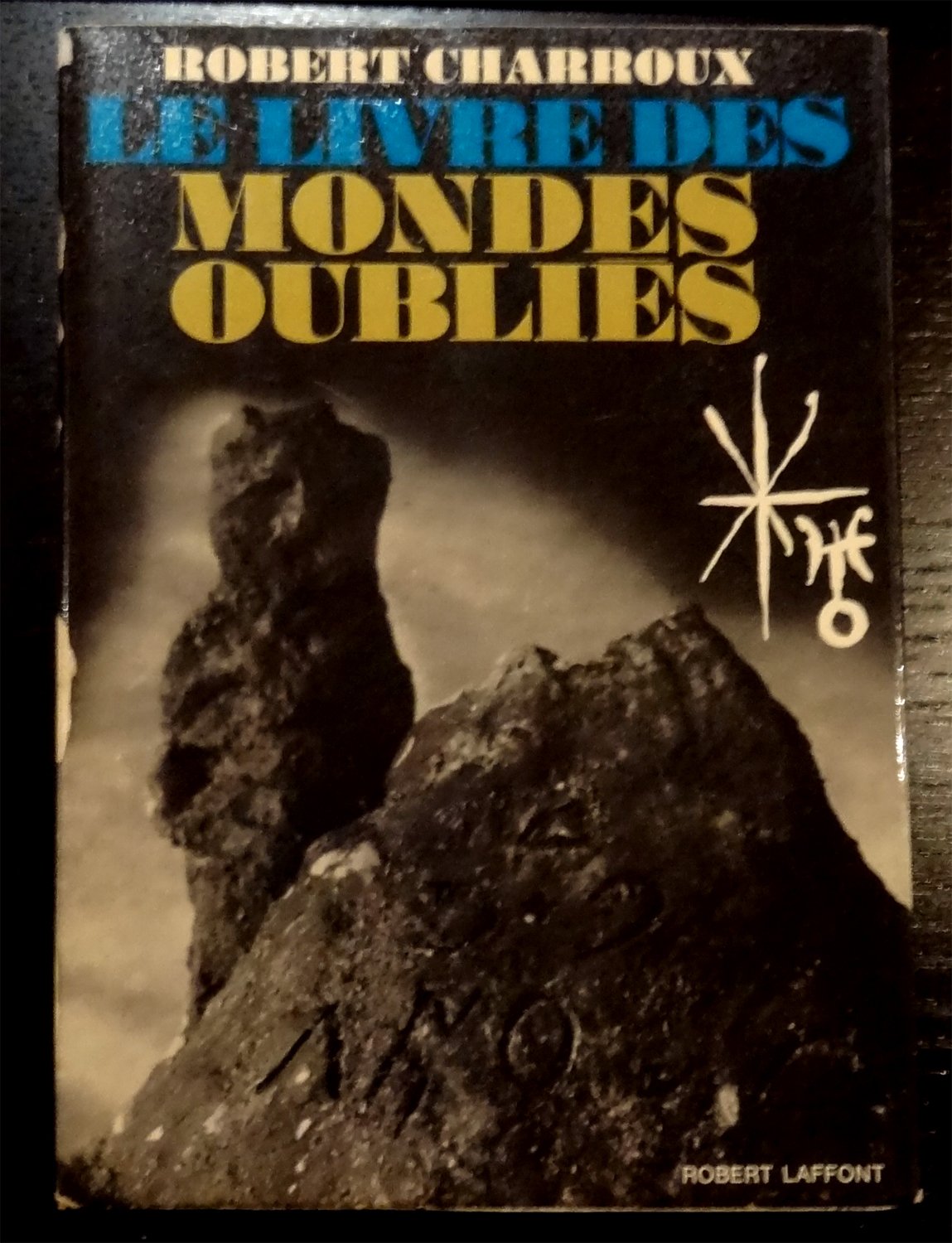 Le livre des mondes oubliés Books