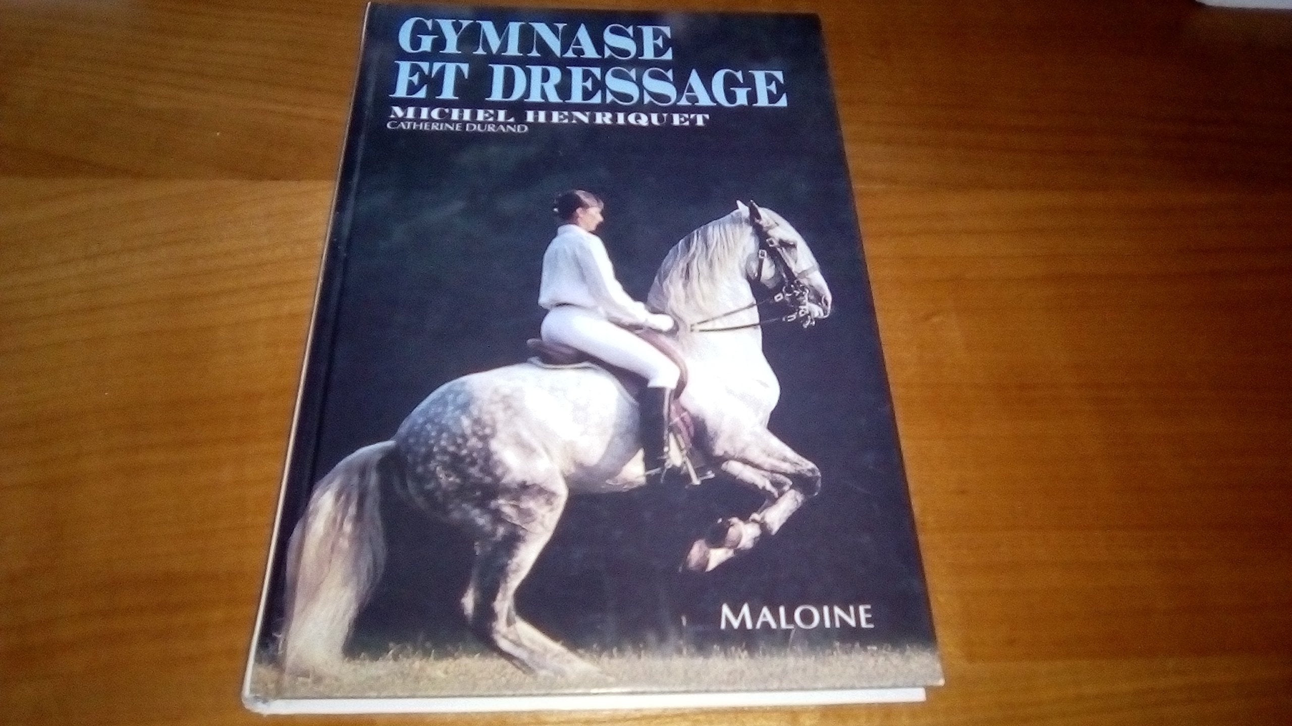 Gymnase et dressage book