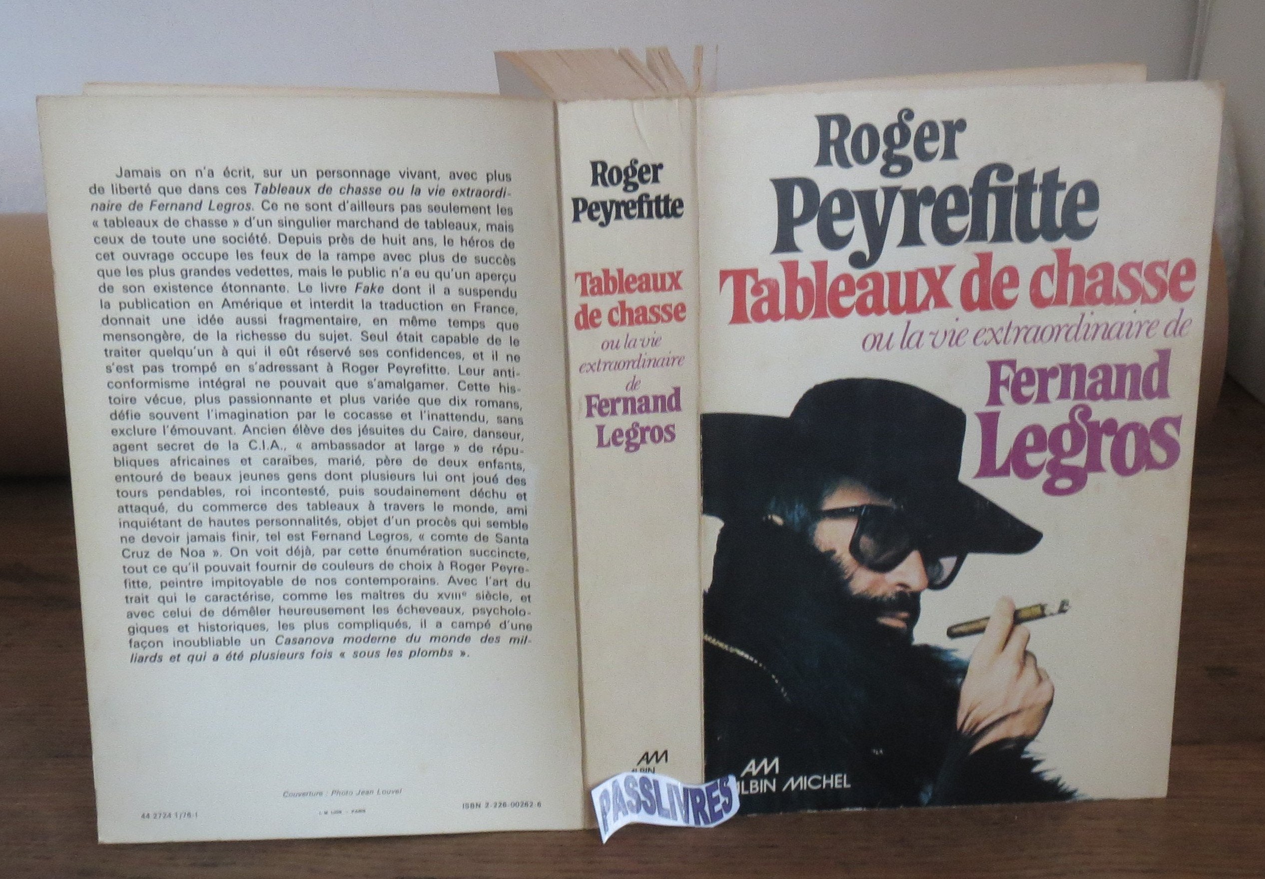 Tableaux de chasse ou la Vie extraordinaire de Fernand Legros Books