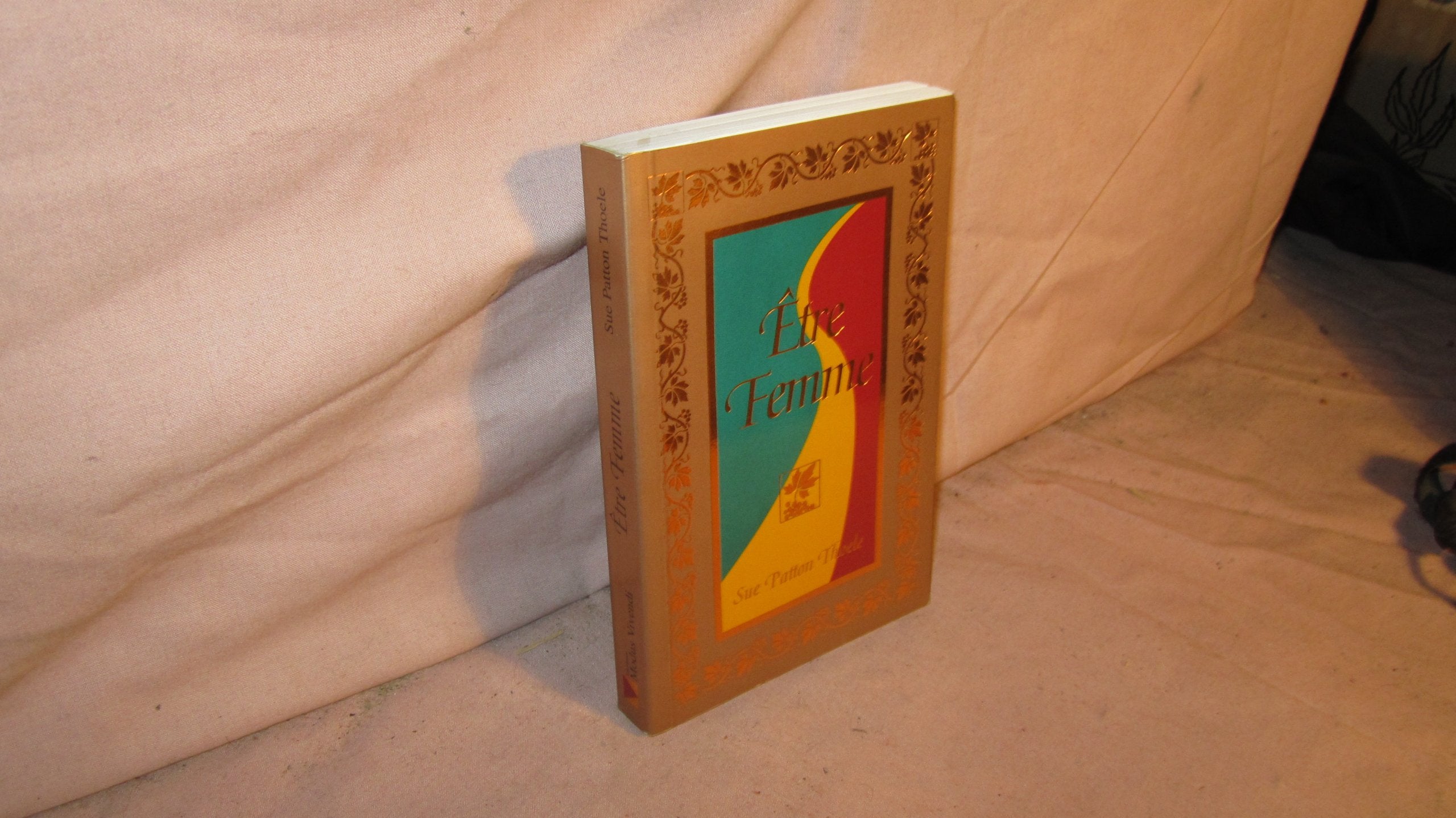 Etre femme book