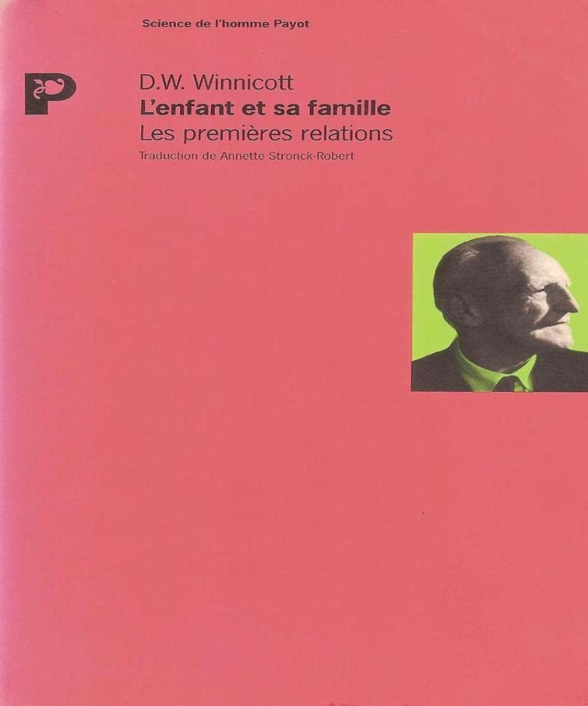 ENFANT ET SA FAMILLE Books