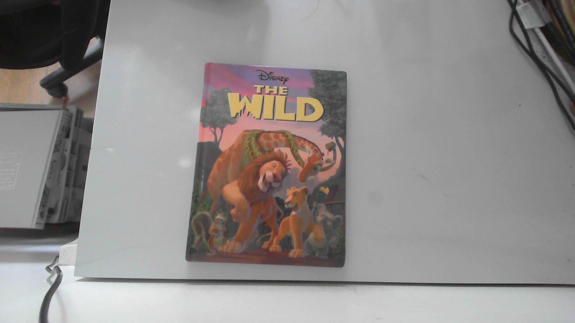 Classique Disney - The Wild book