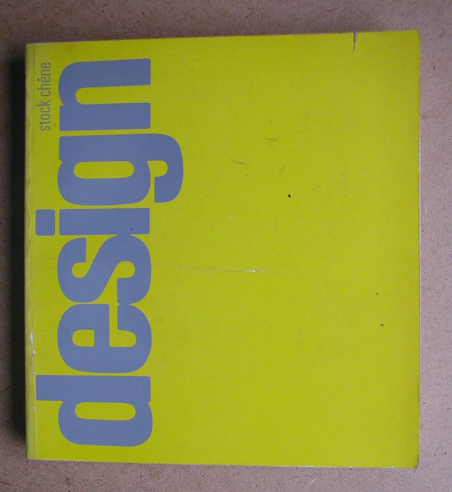 Design : Introduction à l'histoire de l'évolution des formes industrielles de 1820 à aujourd'hui book