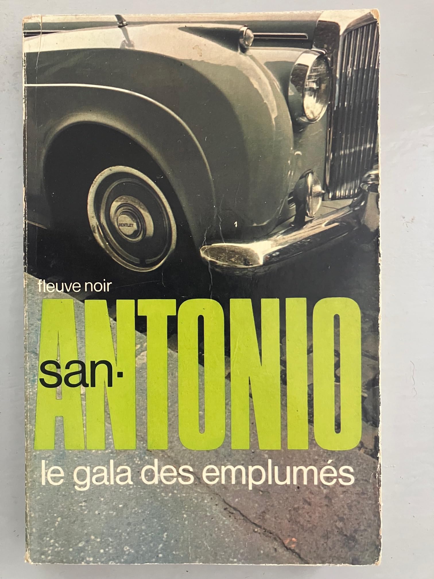 Le Gala des emplumés (Collection S.A.) book