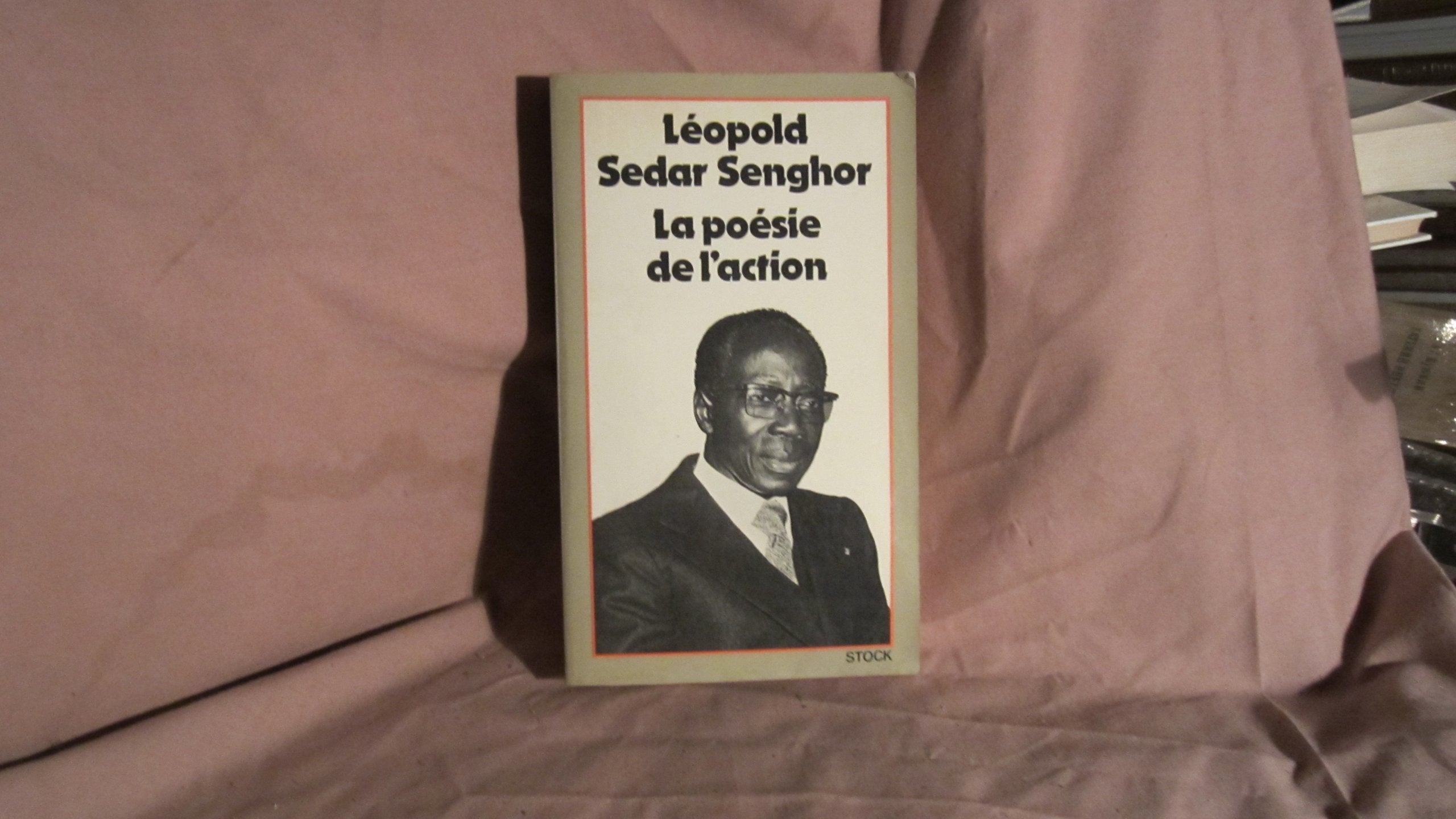 La poésie de l'action : conversations avec Mohamed Aziza book