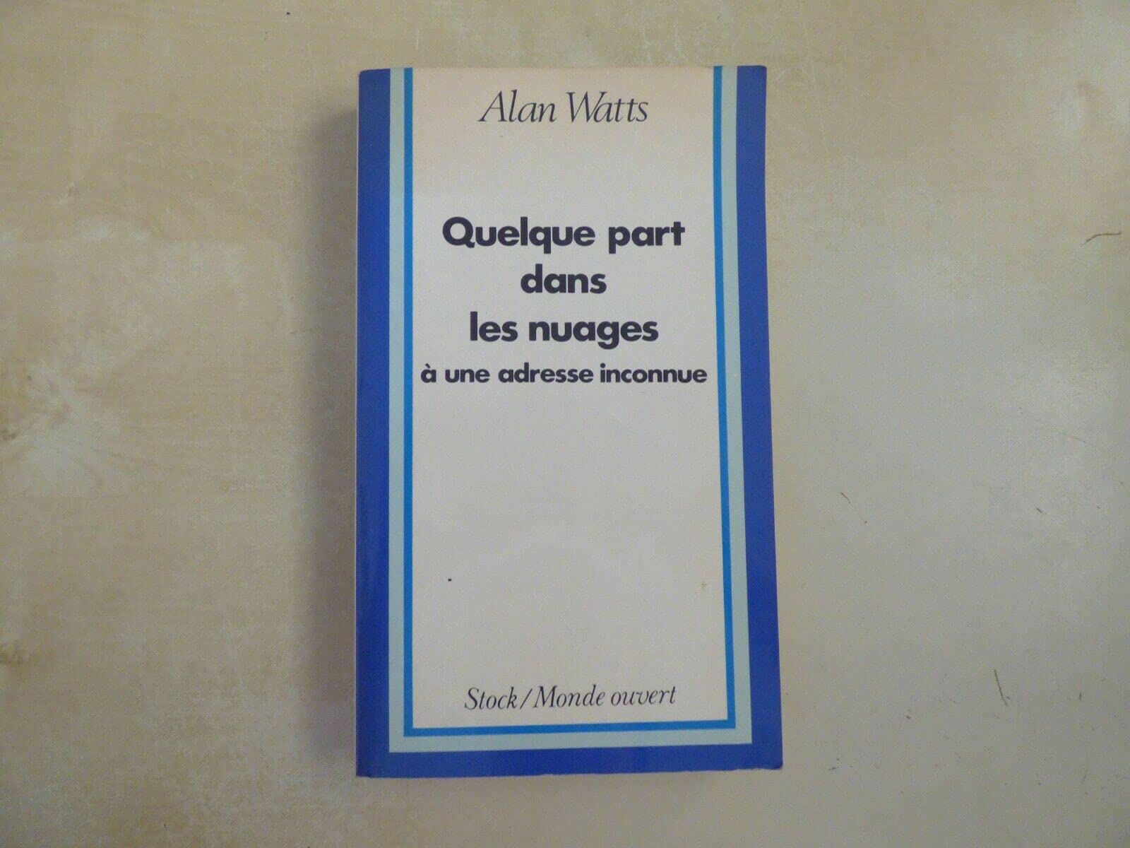 Quelque part dans les nuages à une adresse inconnue book