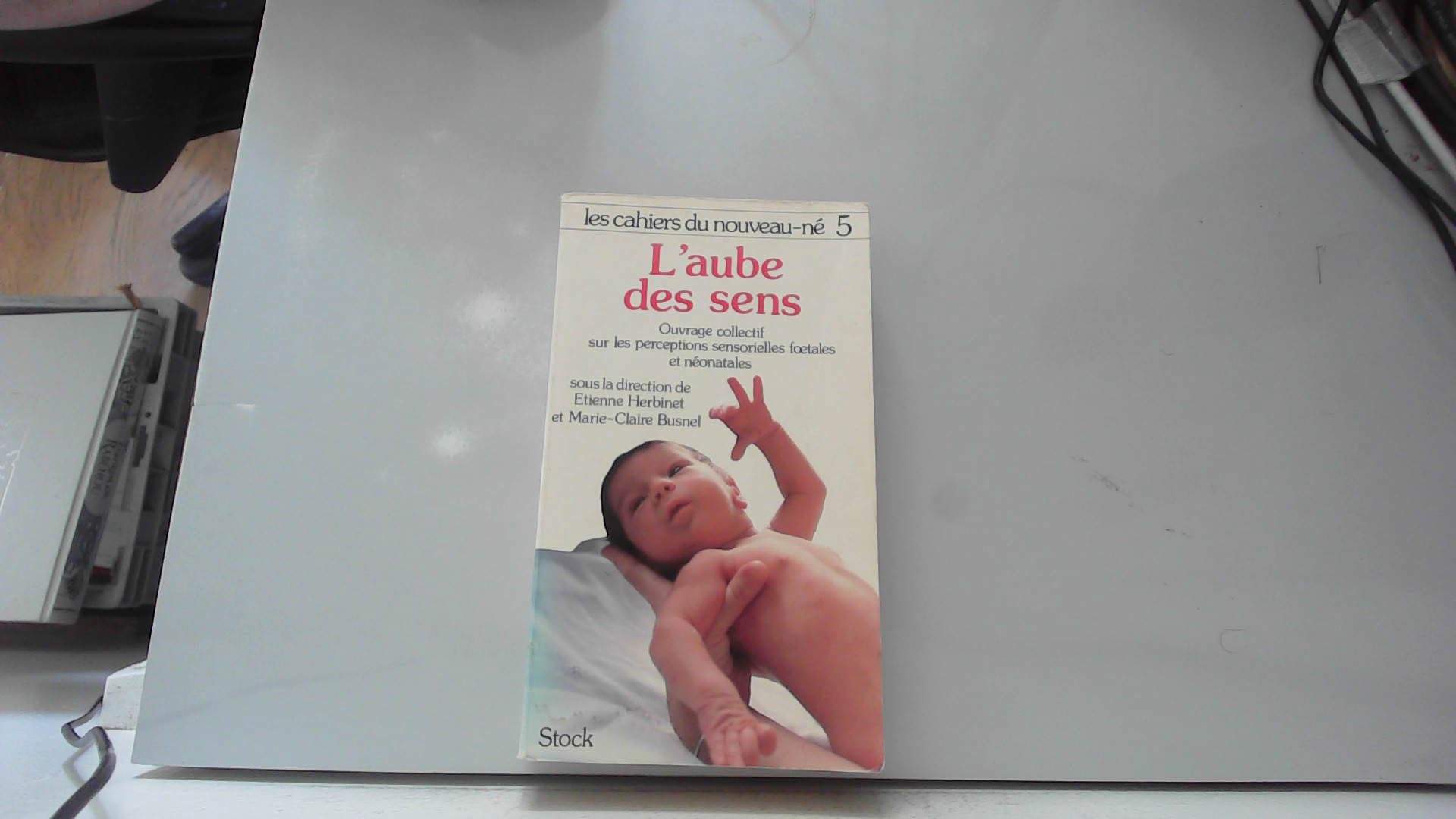 Cahier nouveau ne n05 l'aube des sens book