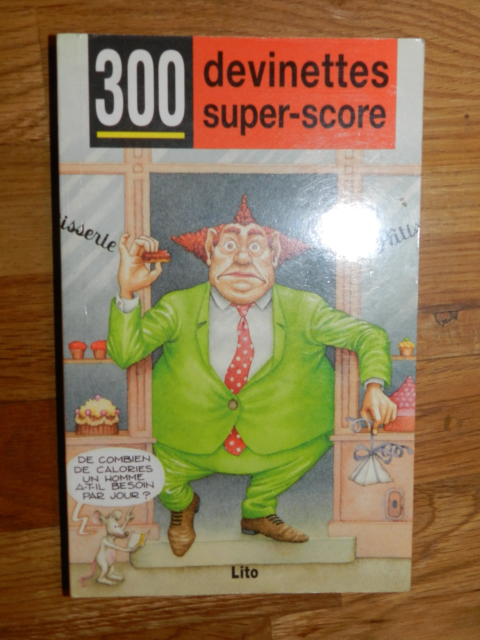 Super score: 330 questions poche book